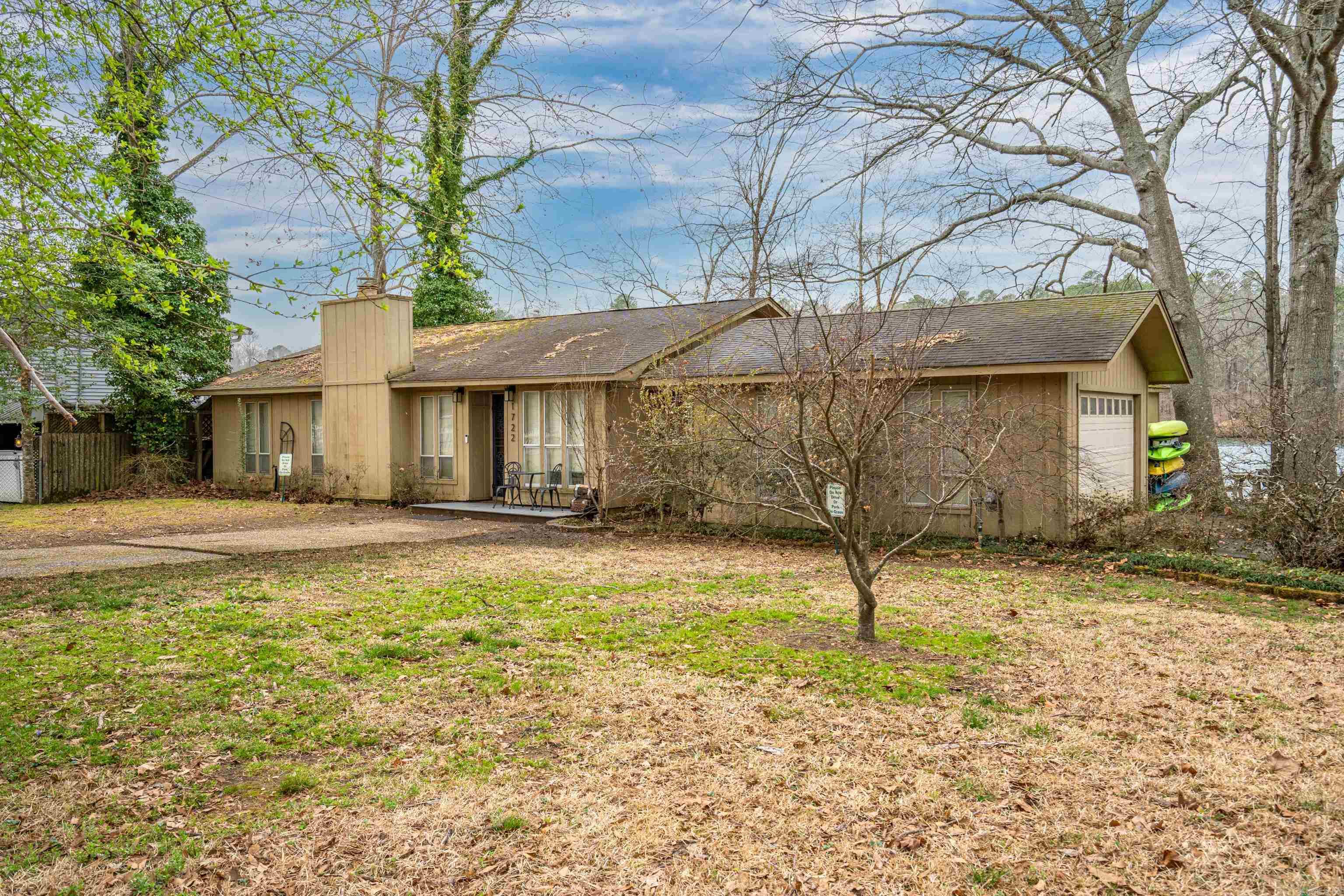 1722  Treasure Isle Rd  Hot Springs, AR