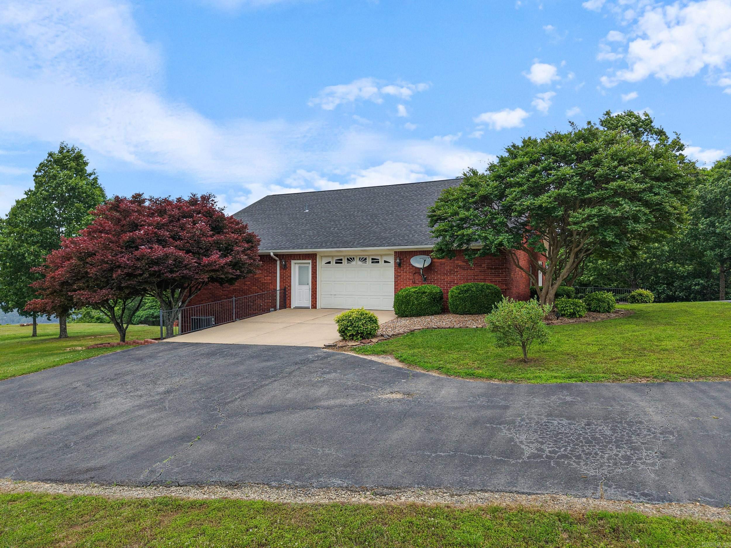 332  Hunter Ridge  Bee Branch, AR