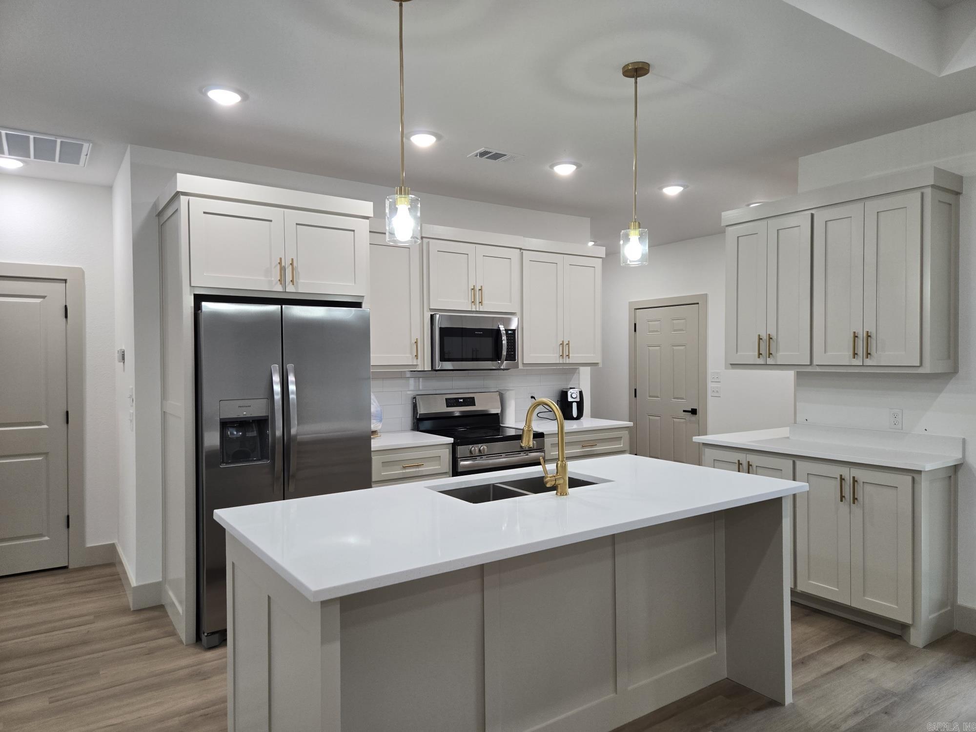109  Diamondhead  Hot Springs, AR
