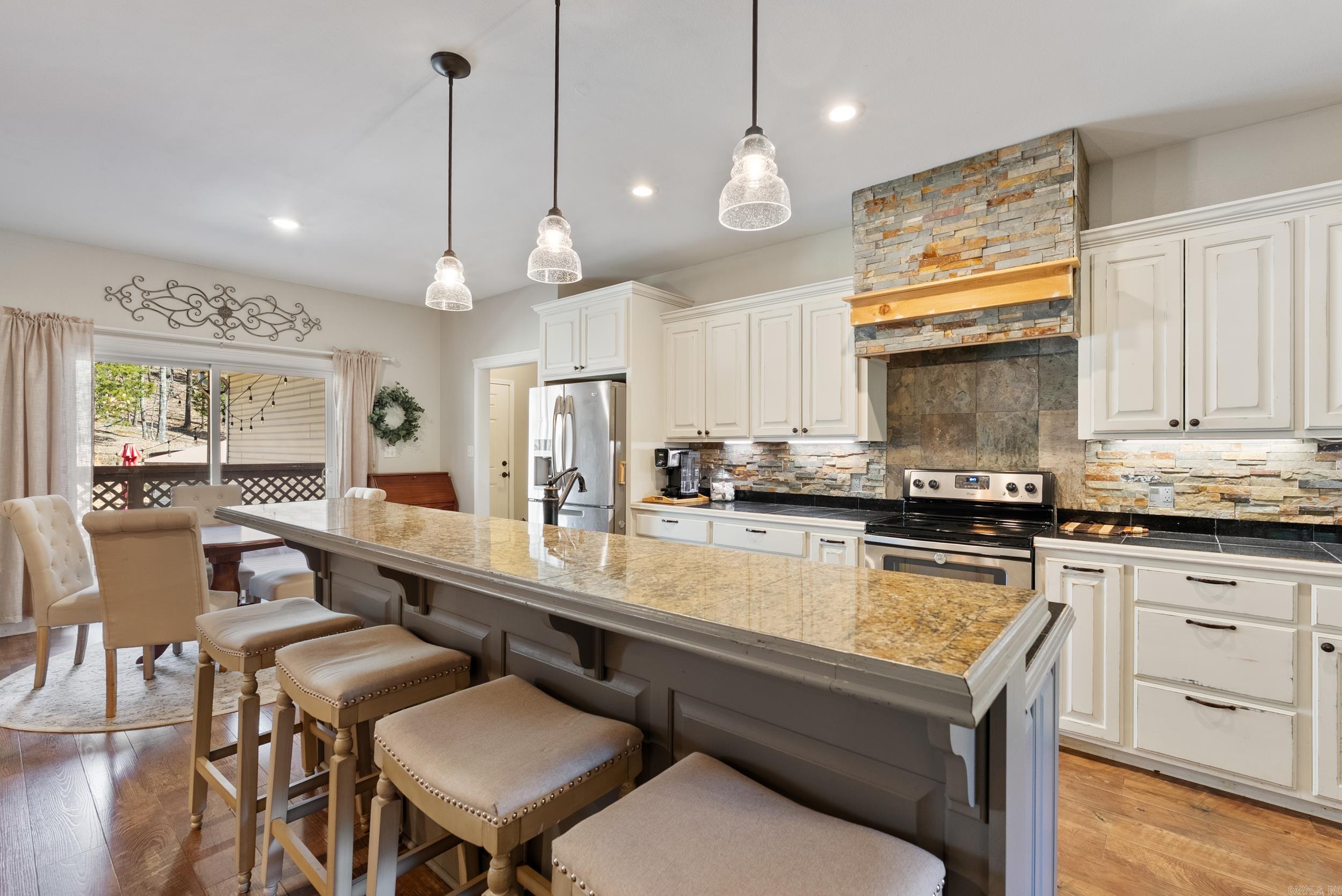 92  Hickory Ridge Road  Vilonia, AR