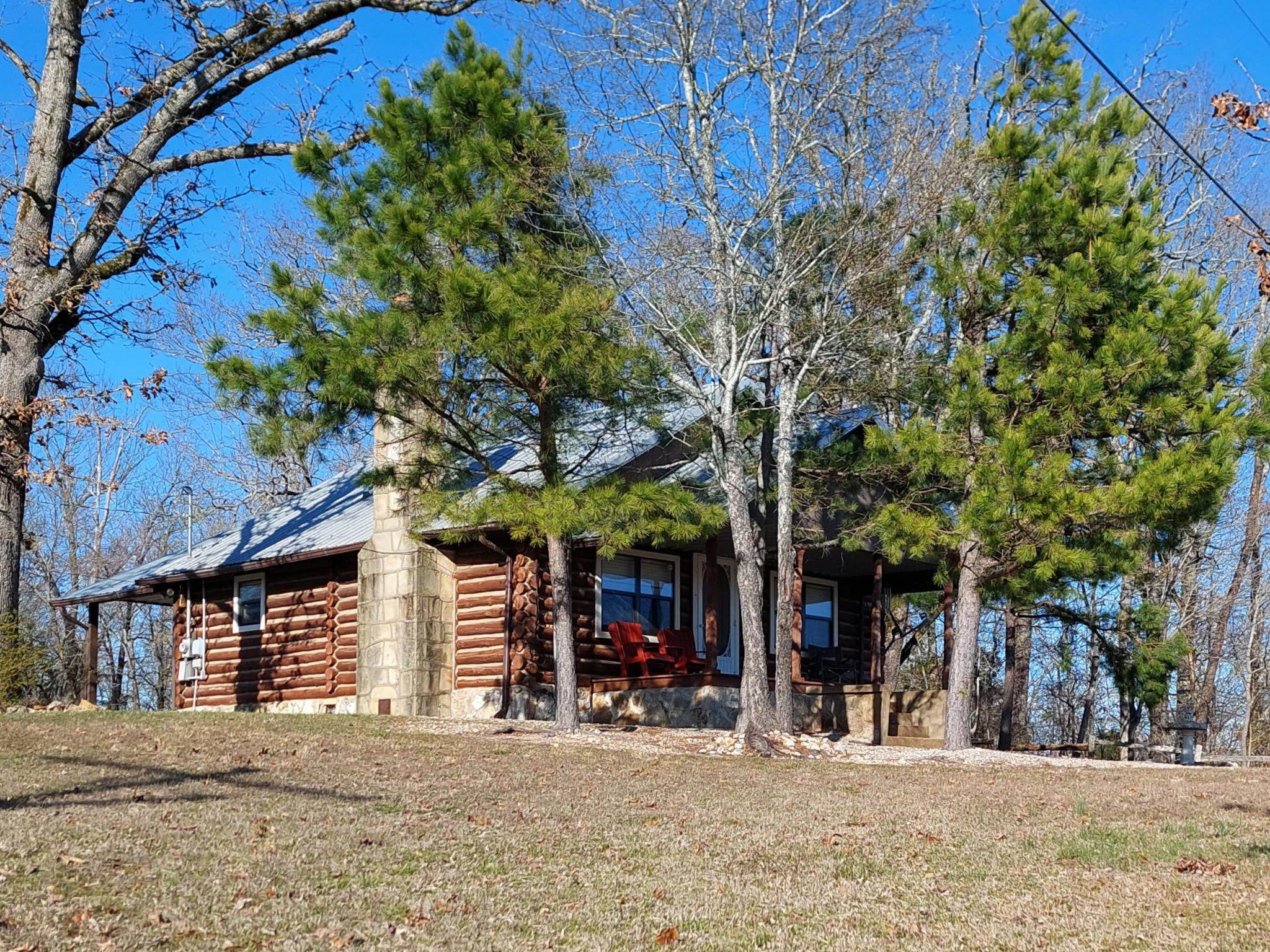 302 E Clayton  Hardy, AR