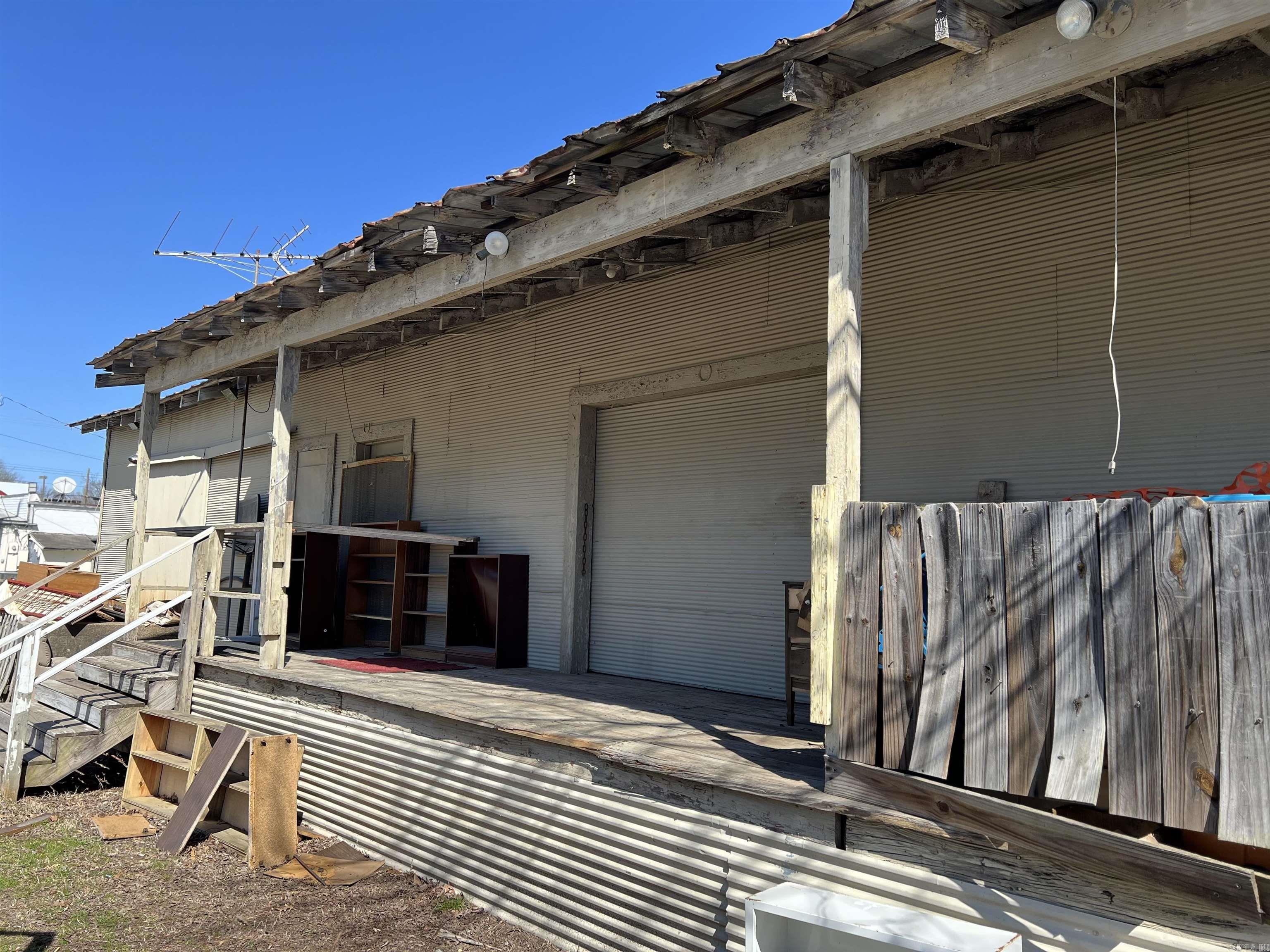 716 & 718 S Neeley  Benton, AR