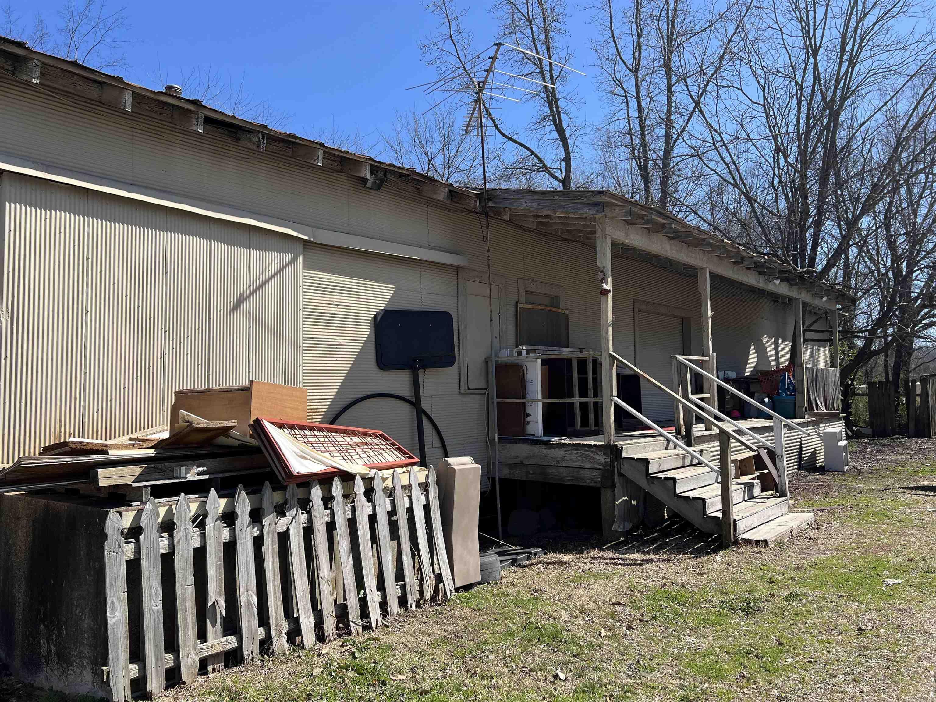 716 & 718 S Neeley  Benton, AR