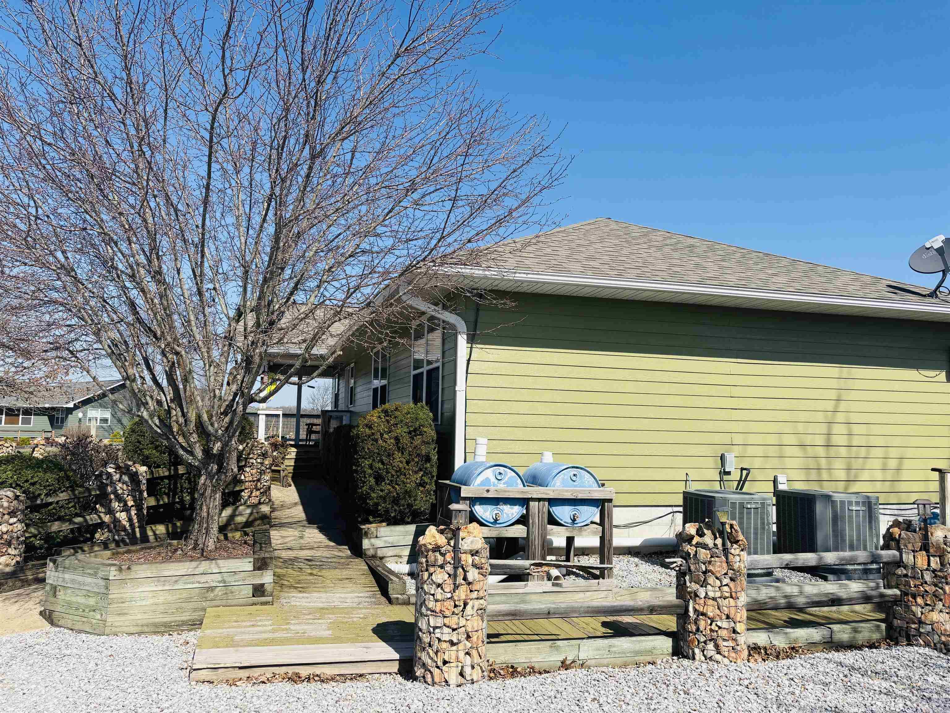 12898  14 W  Mountain View, AR