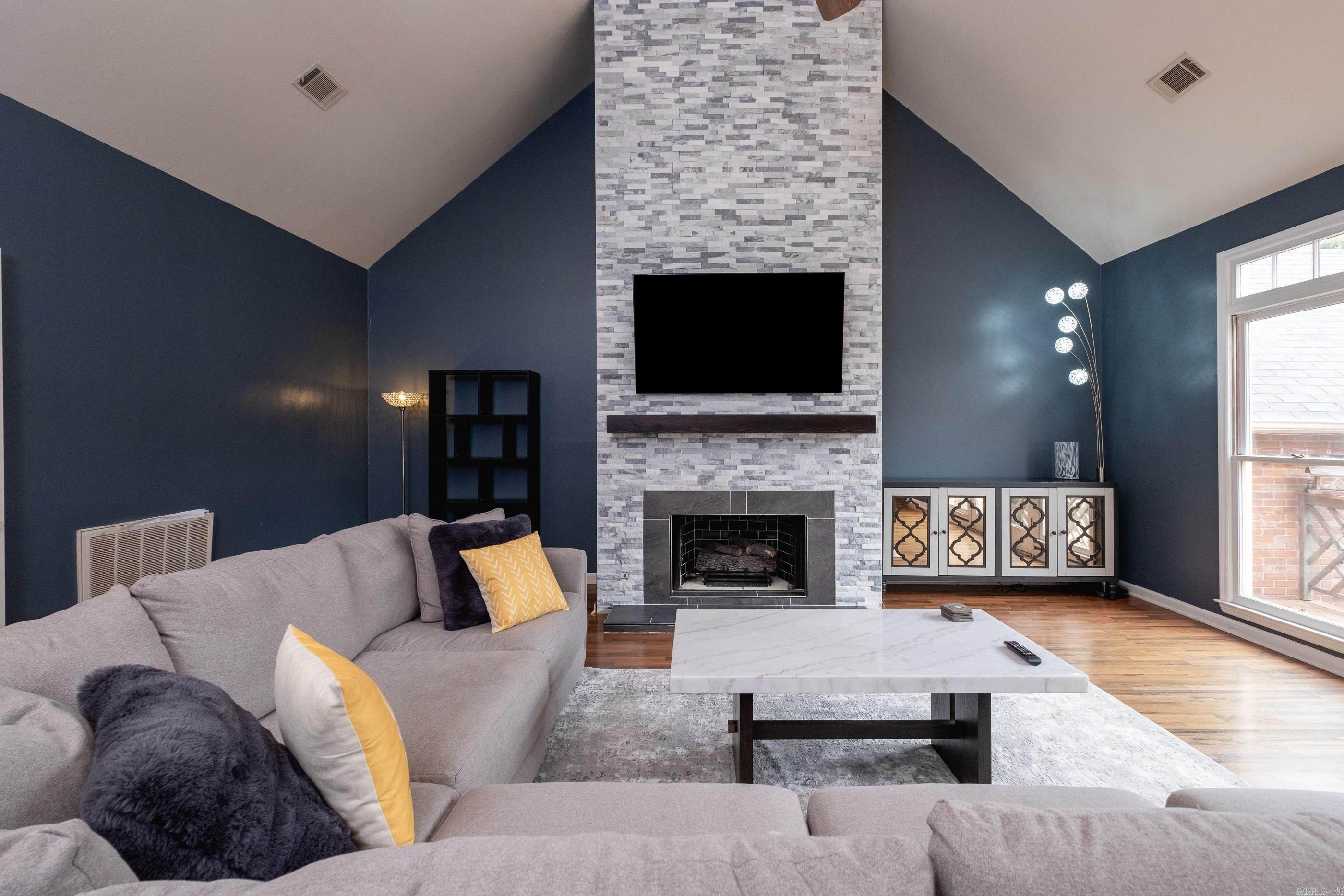 47  Windsor  Little Rock, AR
