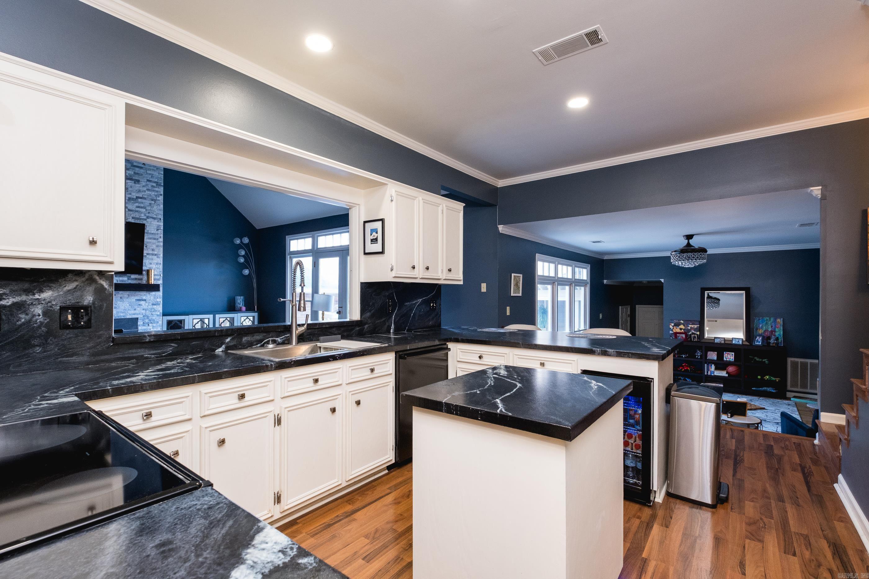 47  Windsor  Little Rock, AR