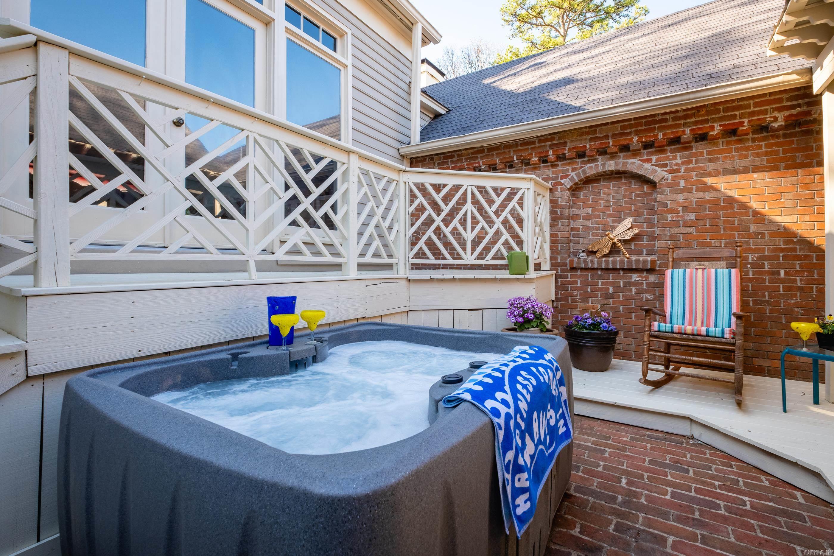 47  Windsor  Little Rock, AR