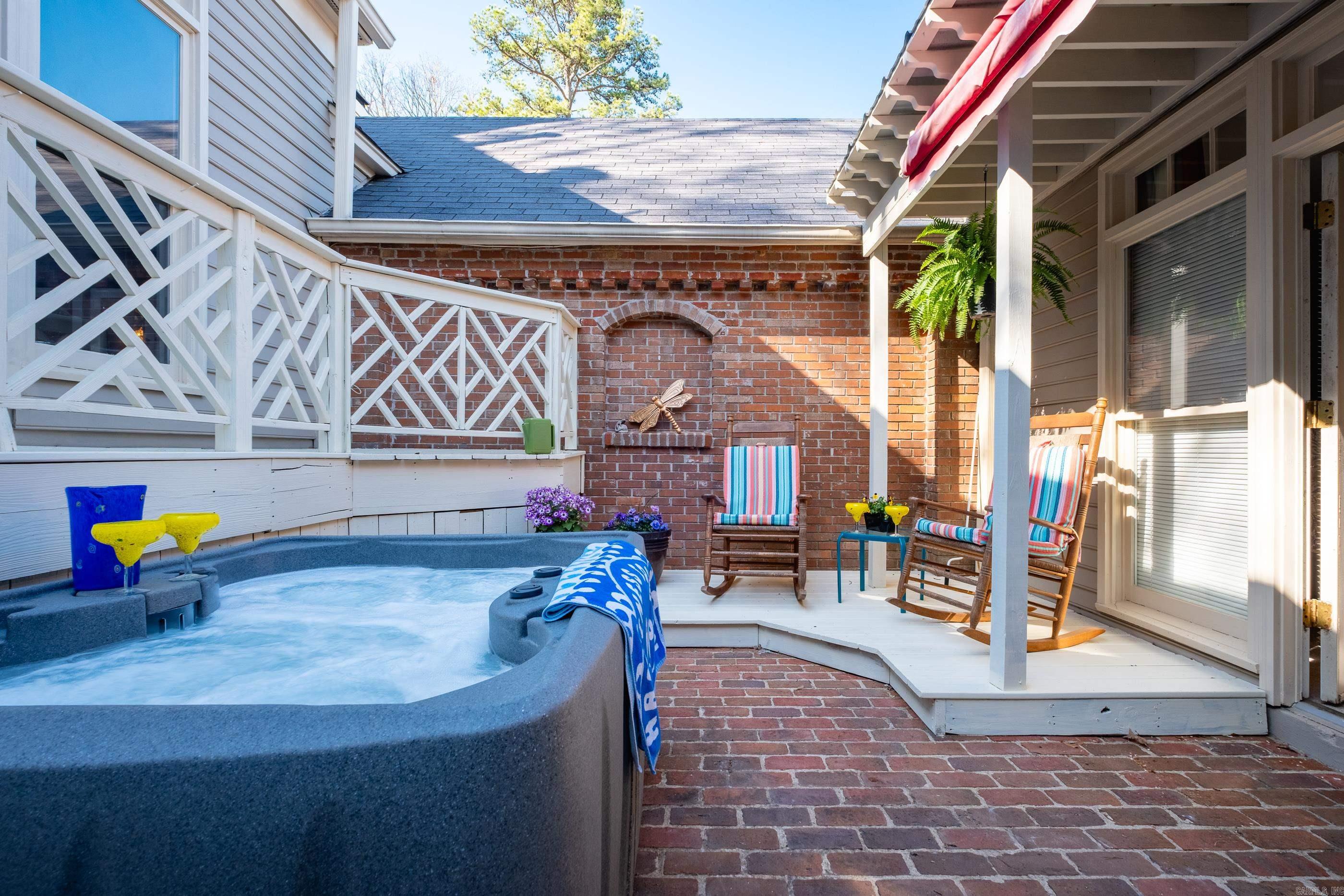 47  Windsor  Little Rock, AR