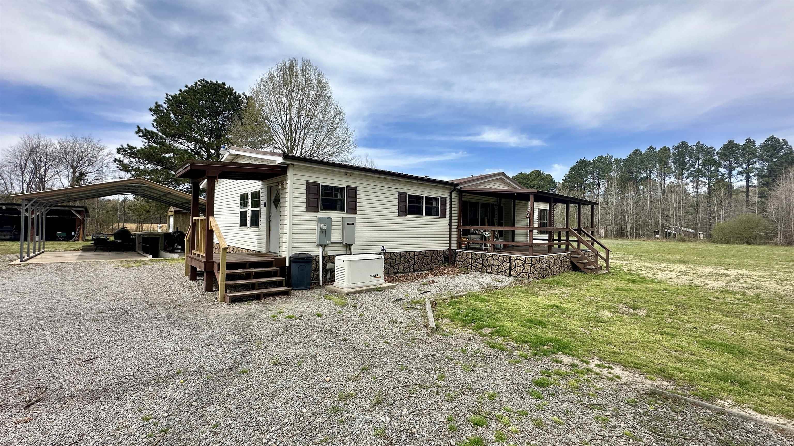 632  Hurricane Lake Rd.  Bald Knob, AR