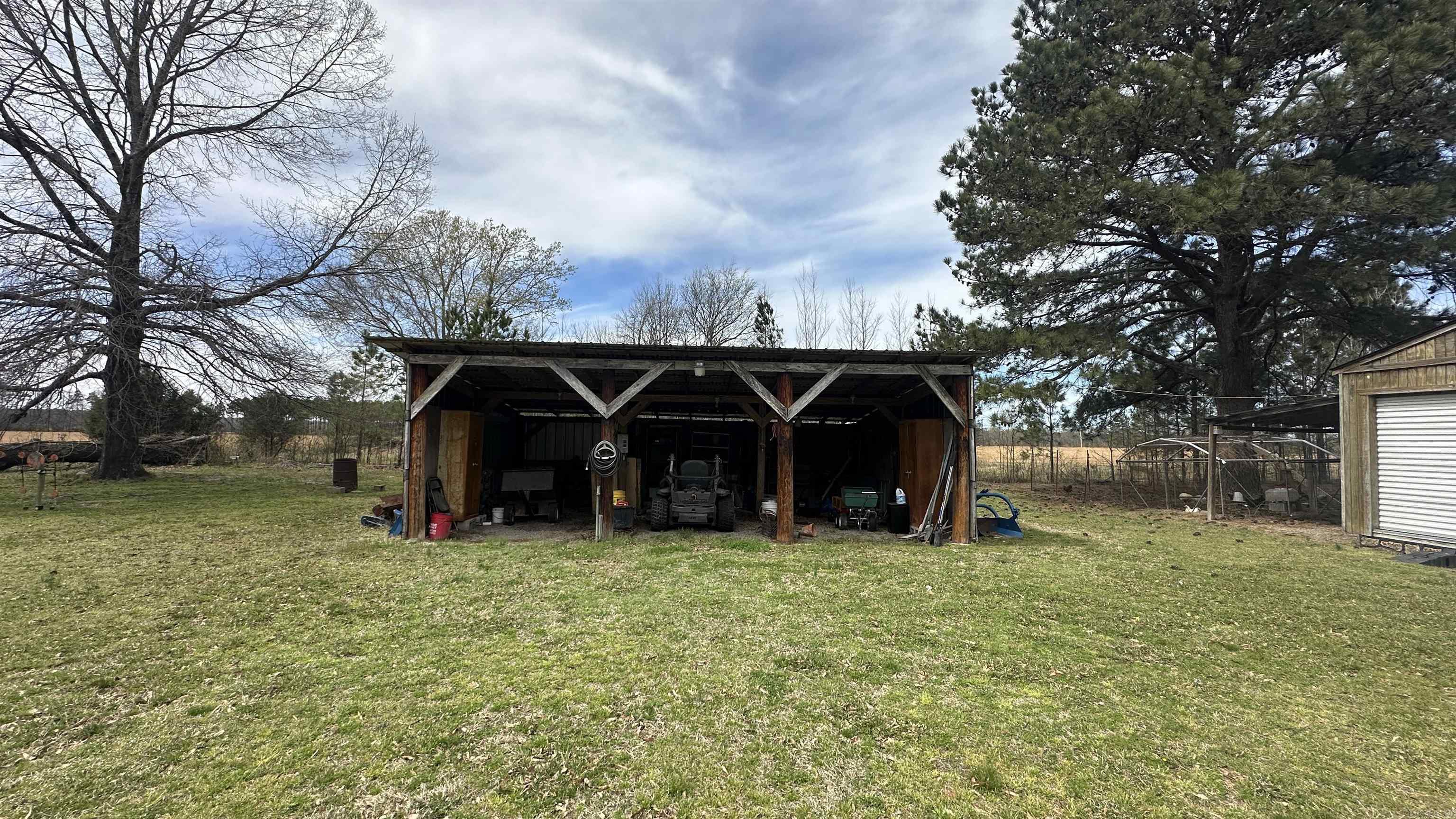 632  Hurricane Lake Rd.  Bald Knob, AR