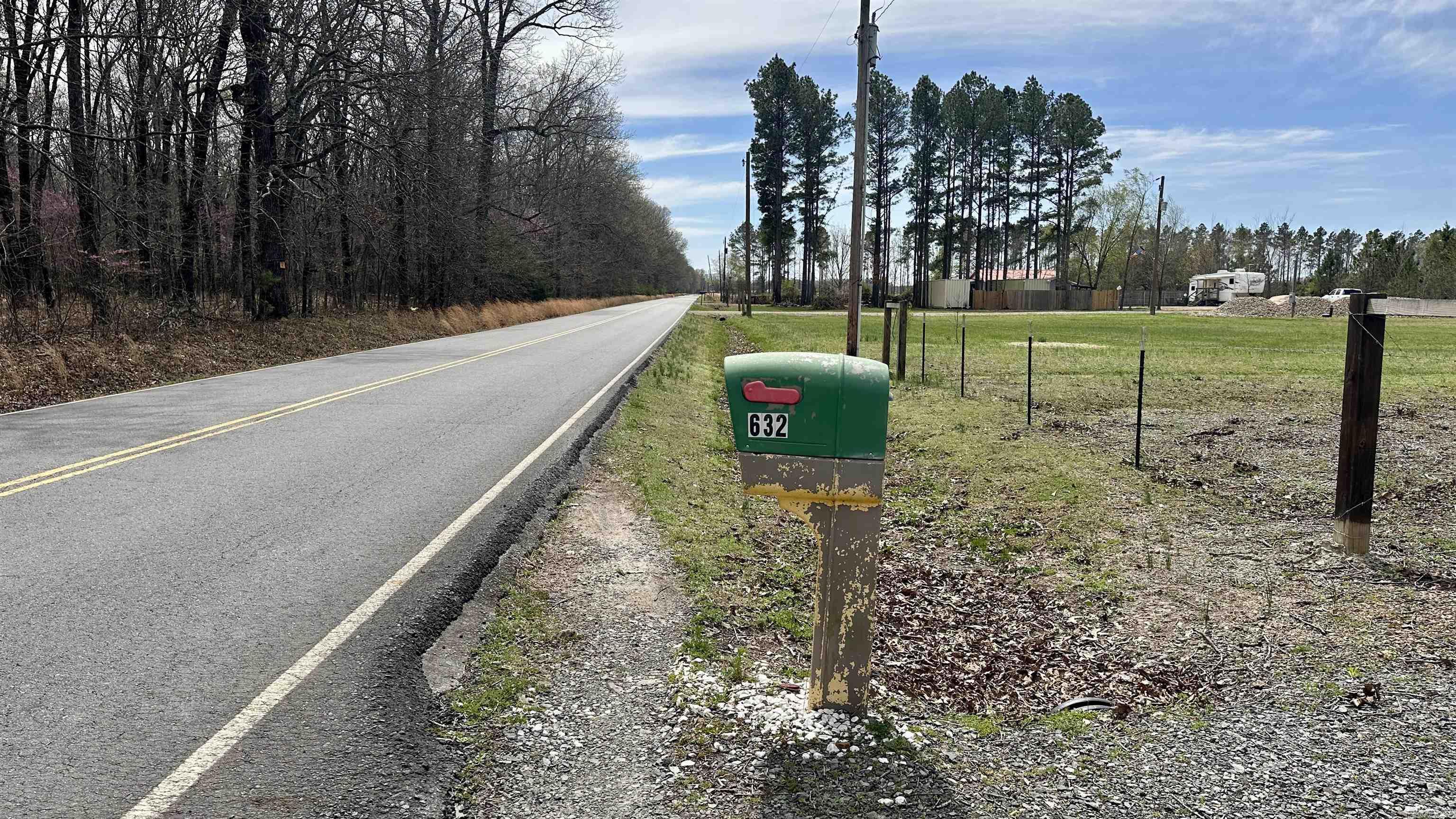 632  Hurricane Lake Rd.  Bald Knob, AR