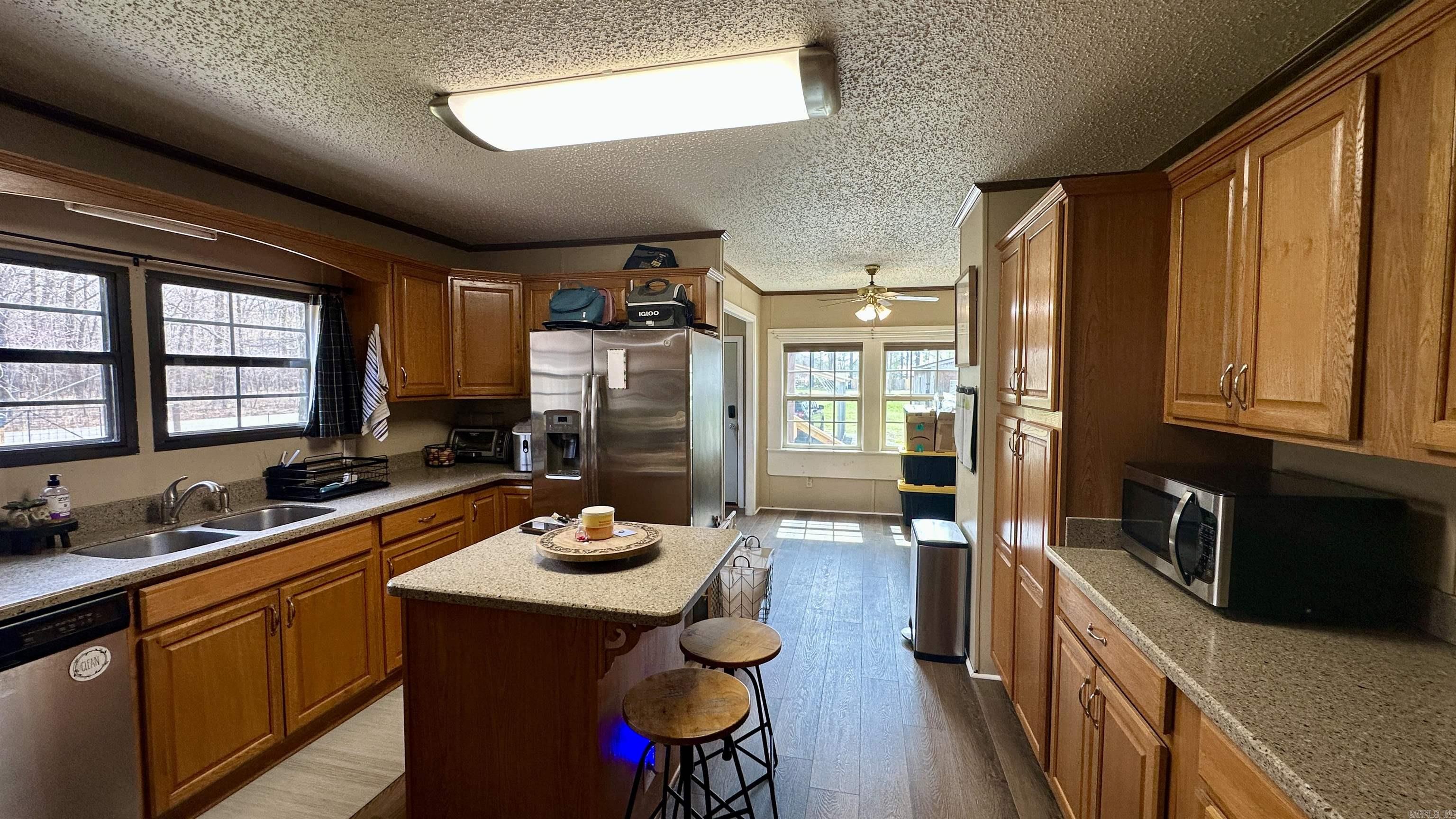 632  Hurricane Lake Rd.  Bald Knob, AR