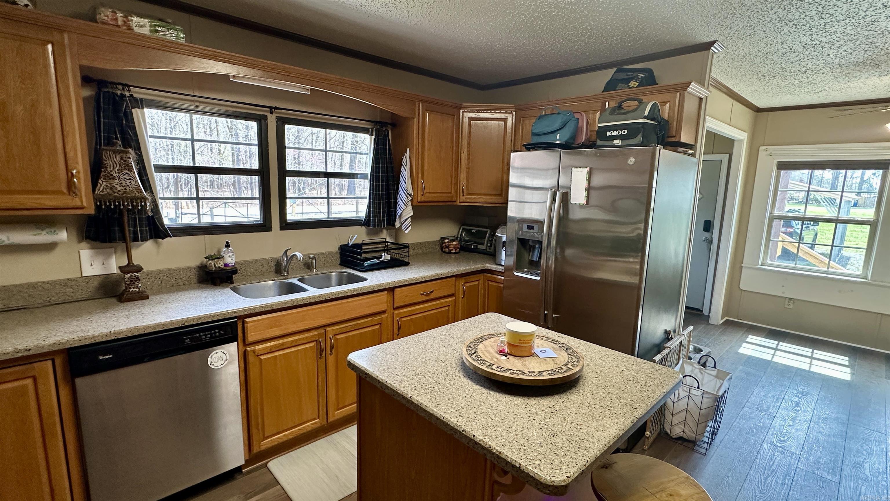 632  Hurricane Lake Rd.  Bald Knob, AR
