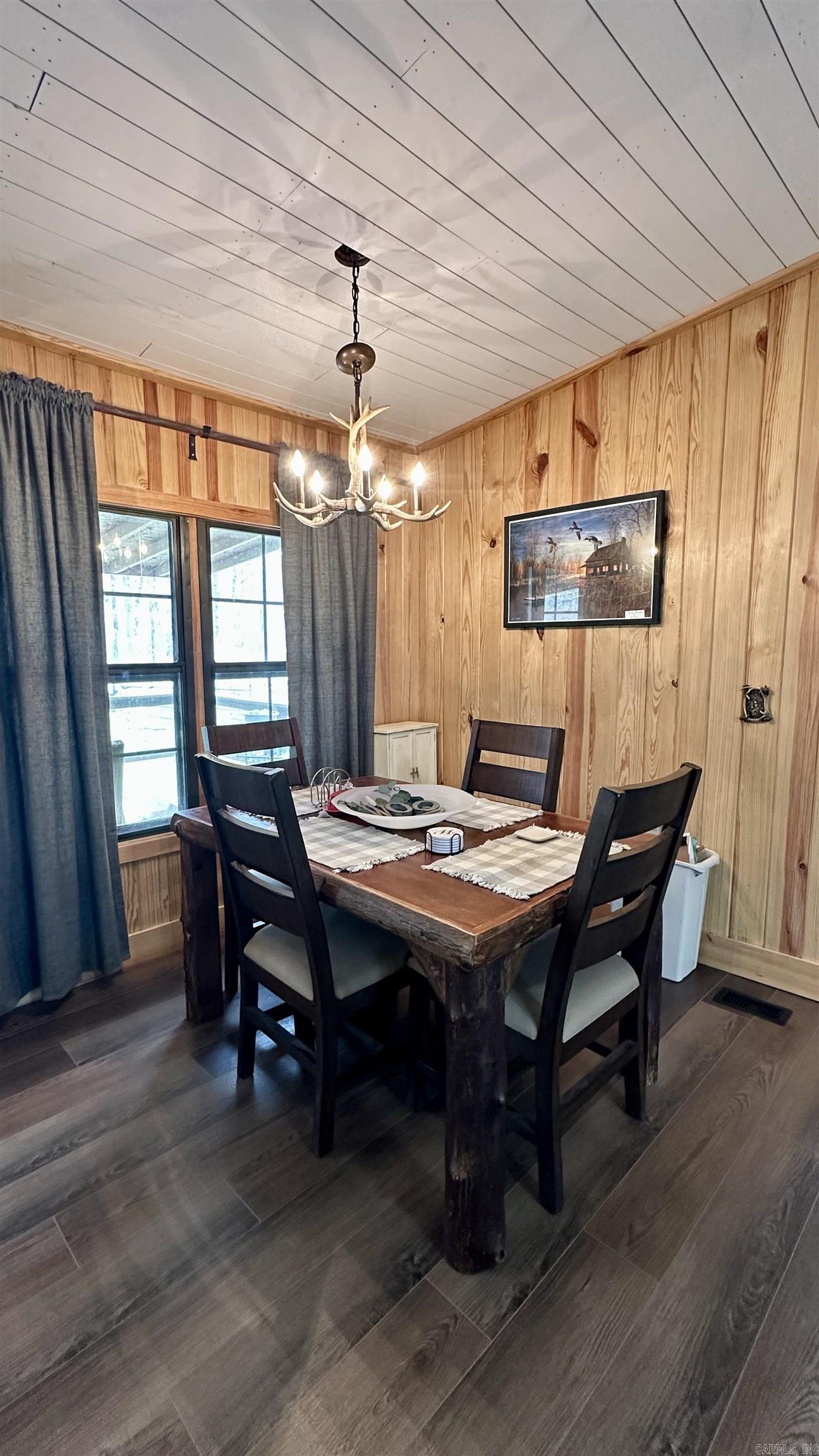 632  Hurricane Lake Rd.  Bald Knob, AR