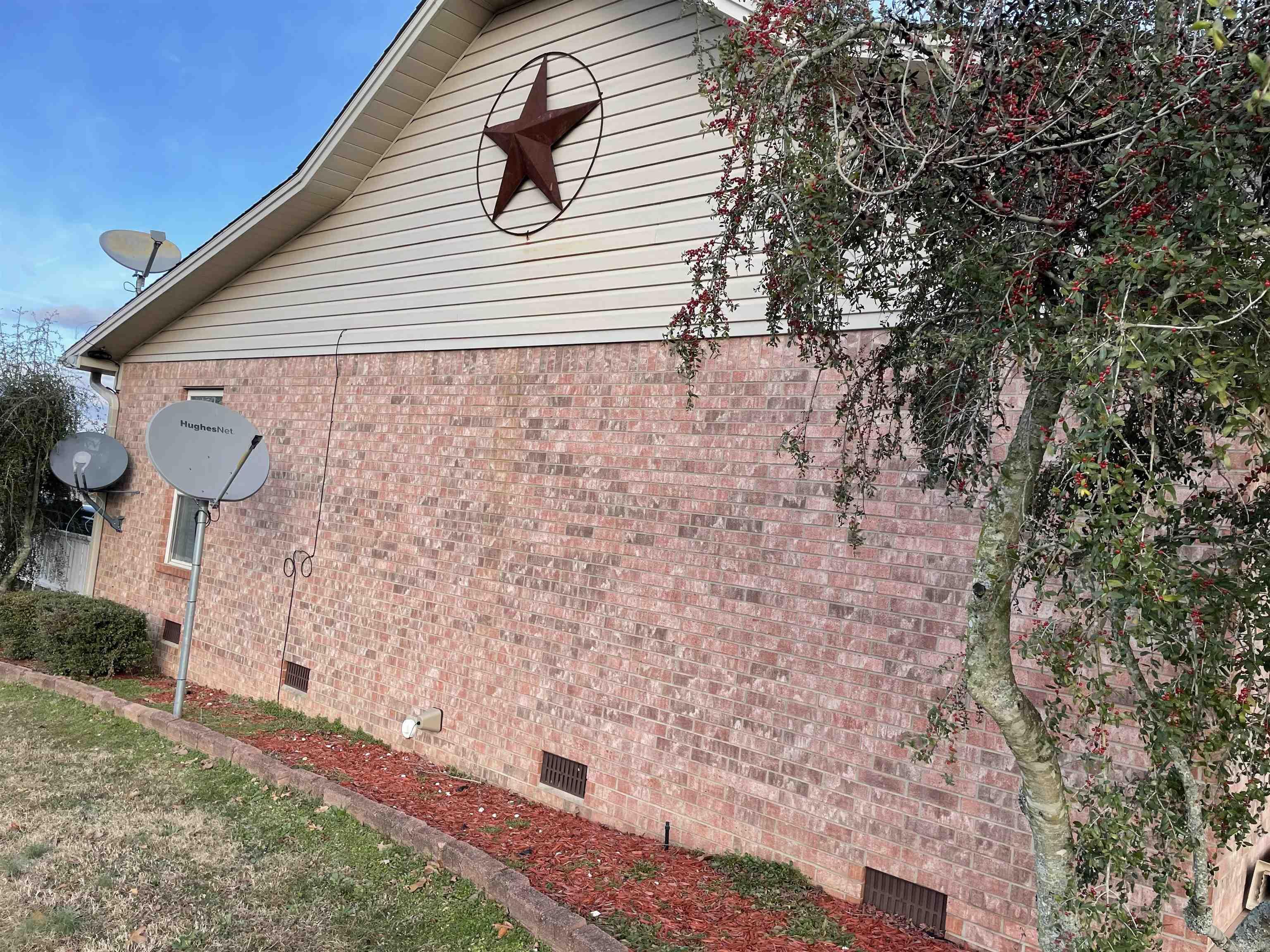 571  Honeysuckle Road  Bald Knob, AR