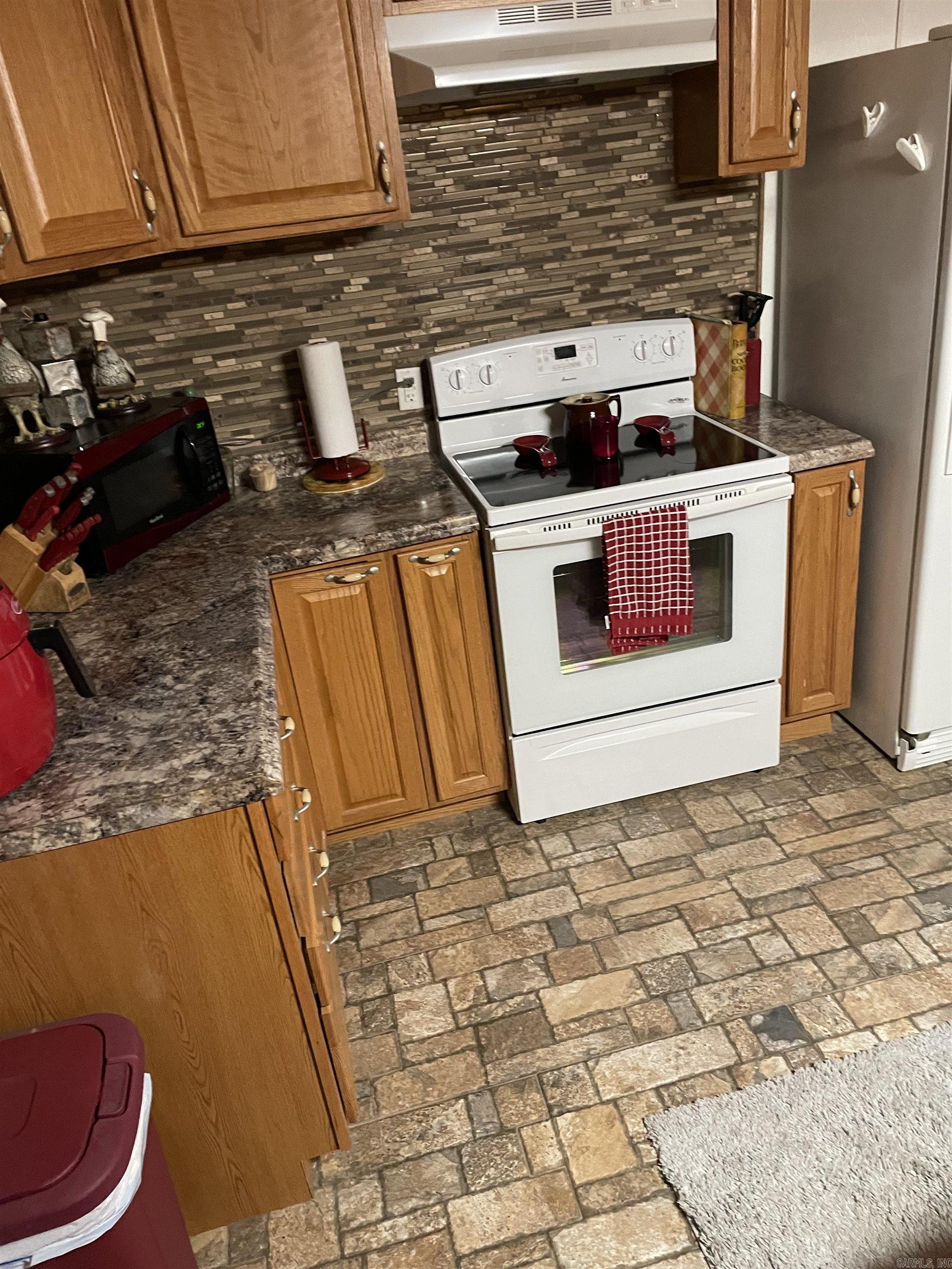 571 Honeysuckle Road  Bald Knob, AR