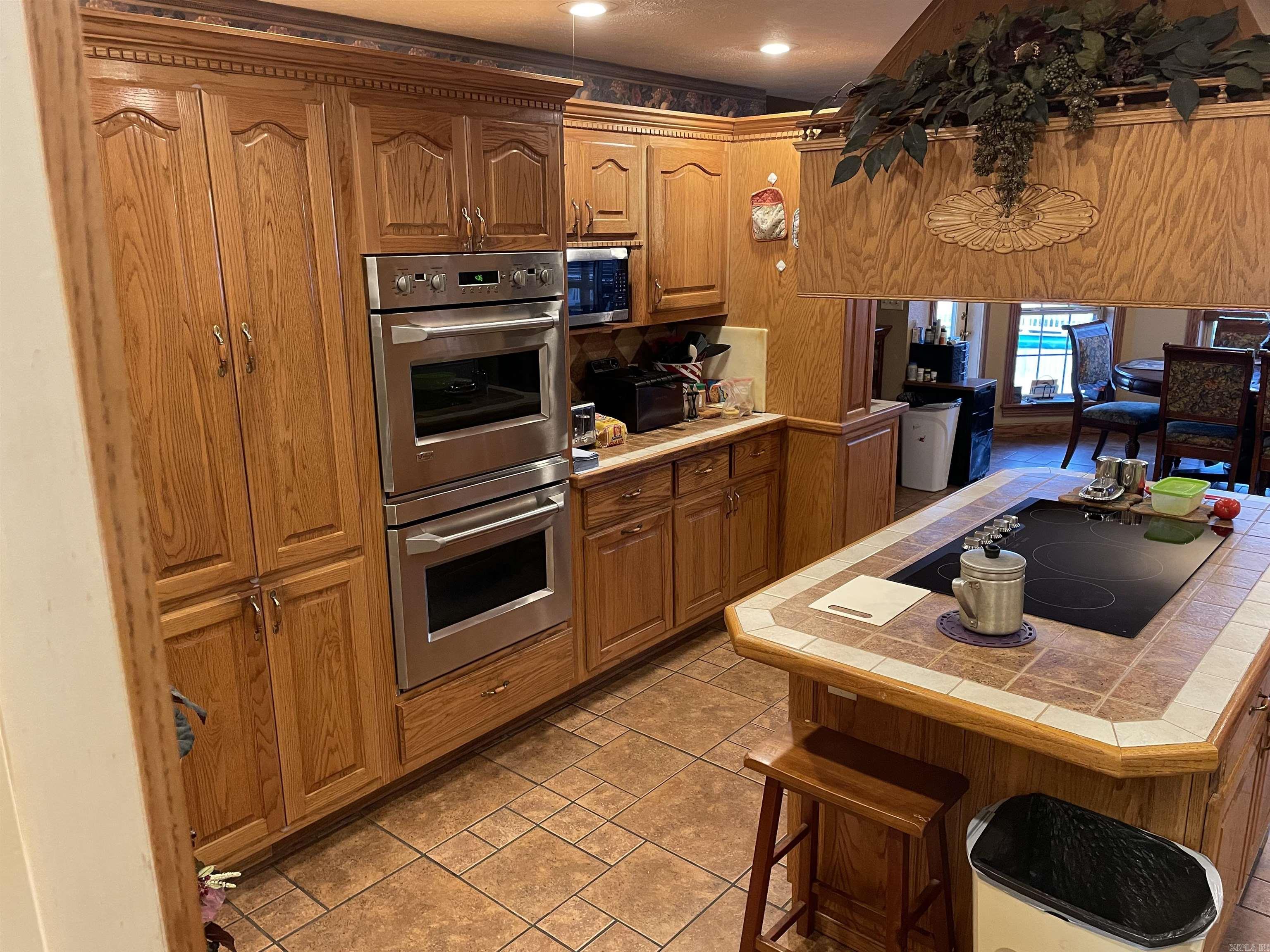 571  Honeysuckle Road  Bald Knob, AR