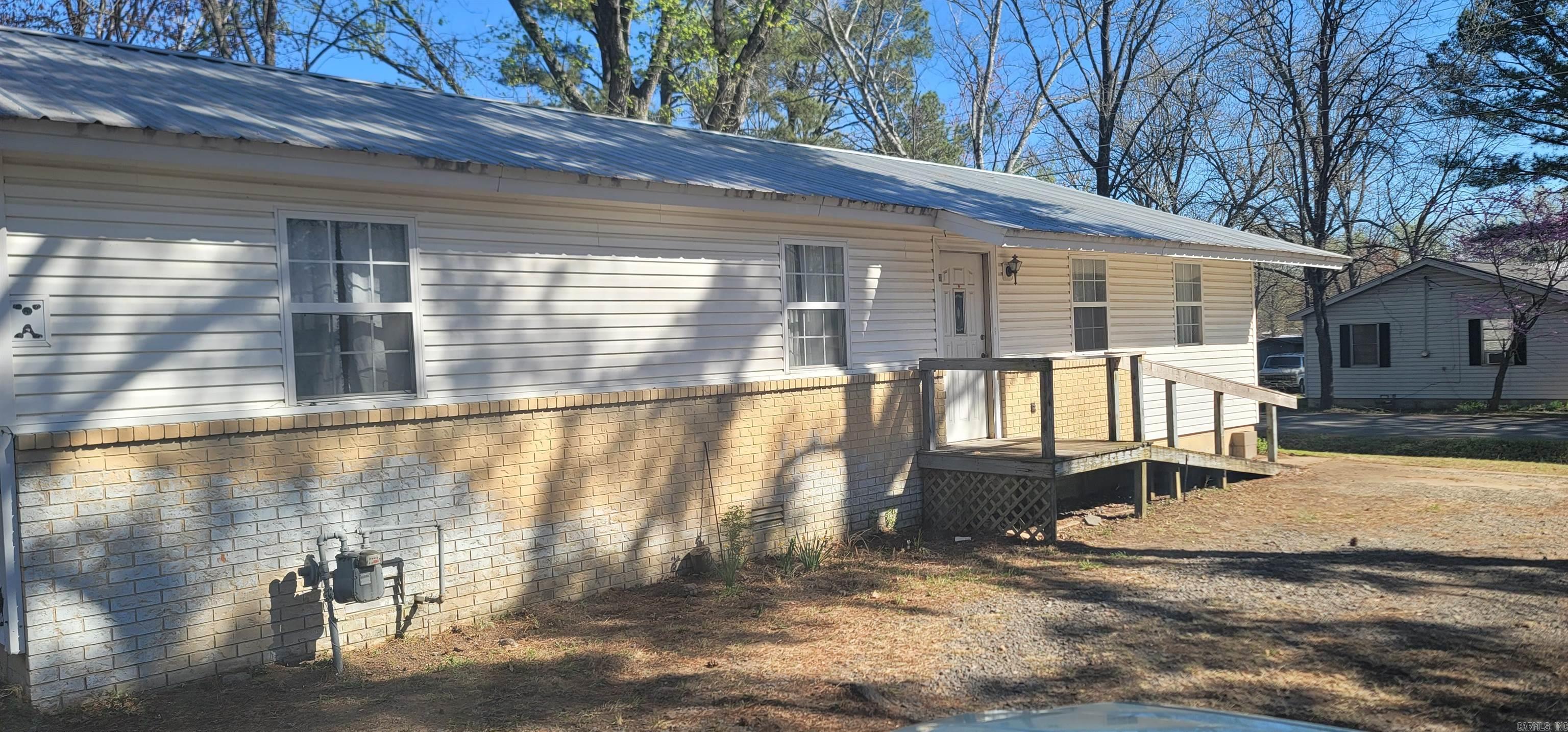 211  Mckee St  Pangburn, AR