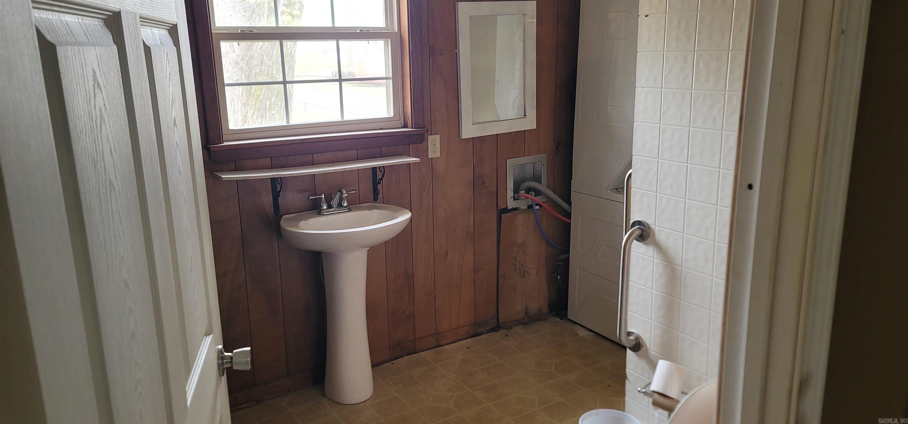 211  Mckee St  Pangburn, AR