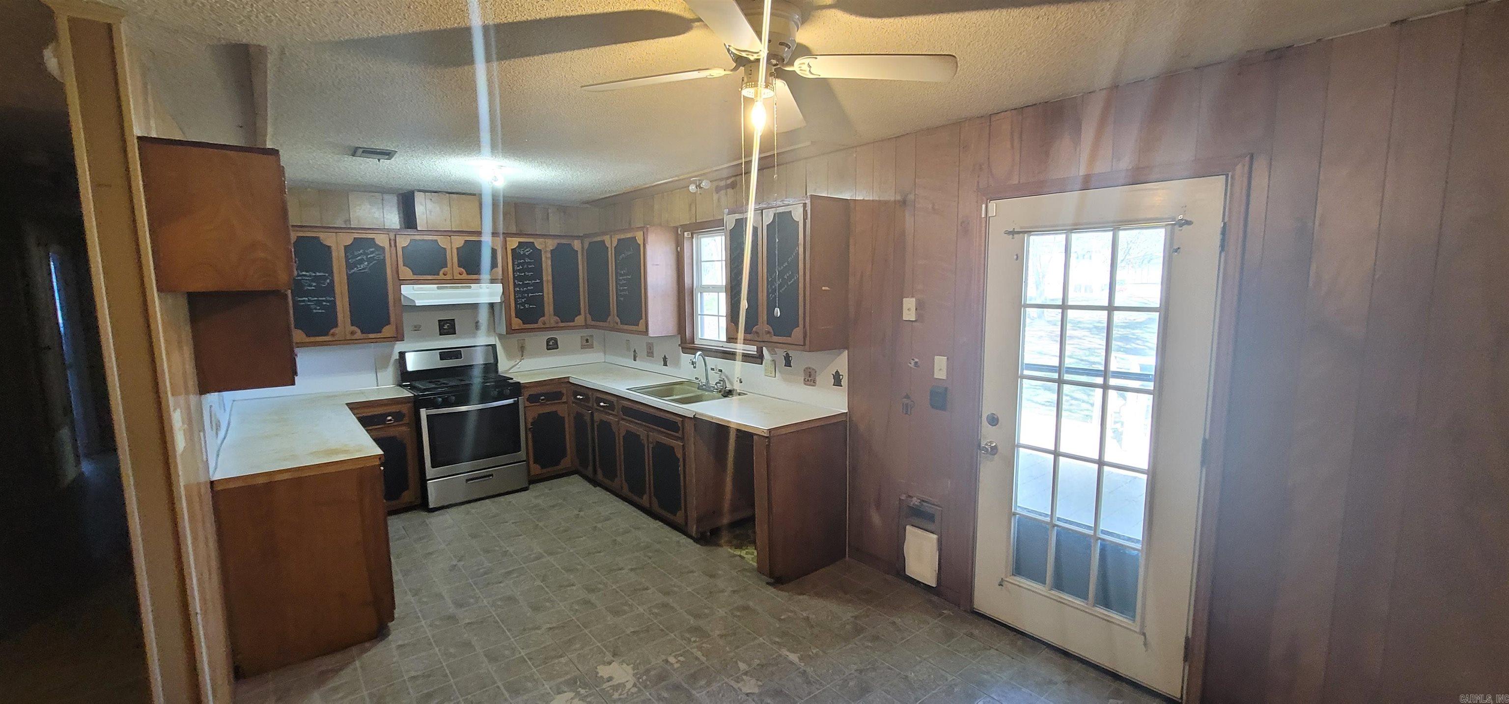 211  Mckee St  Pangburn, AR