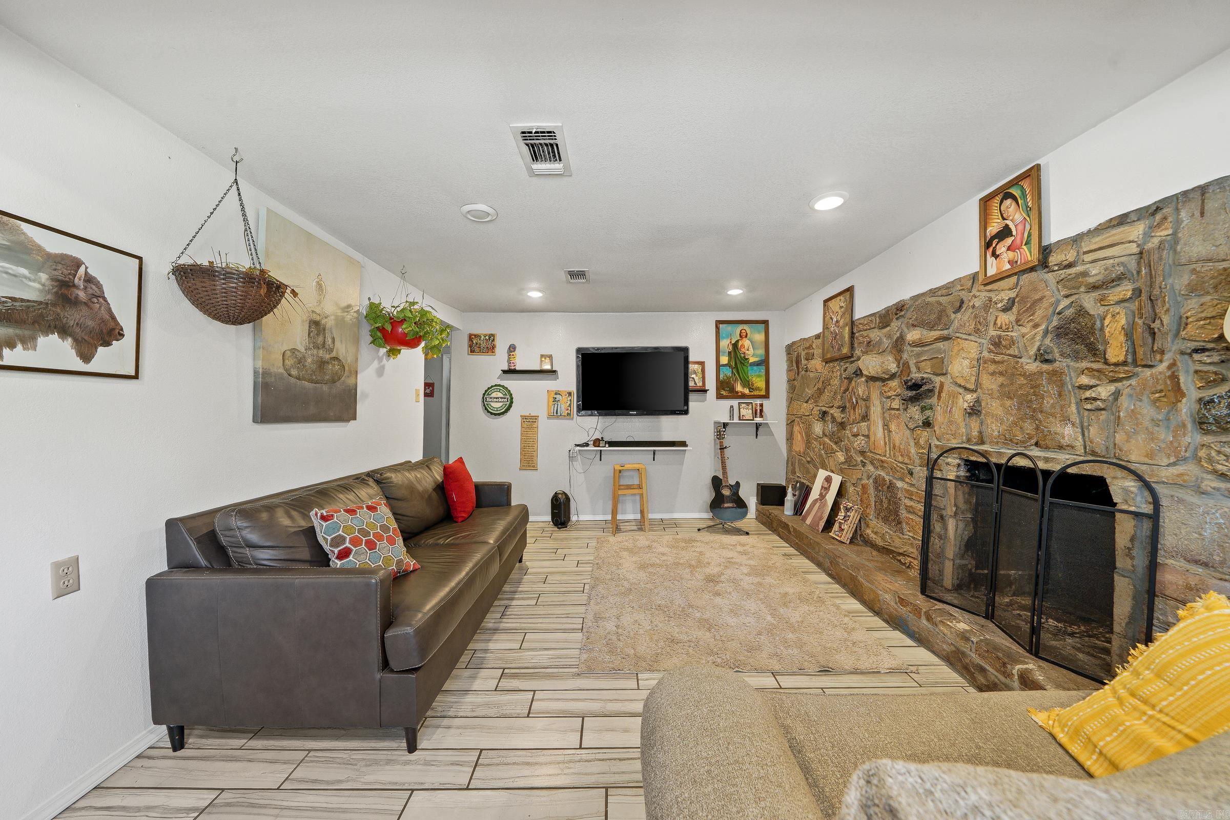 355  Mt Pleasant  De Queen, AR