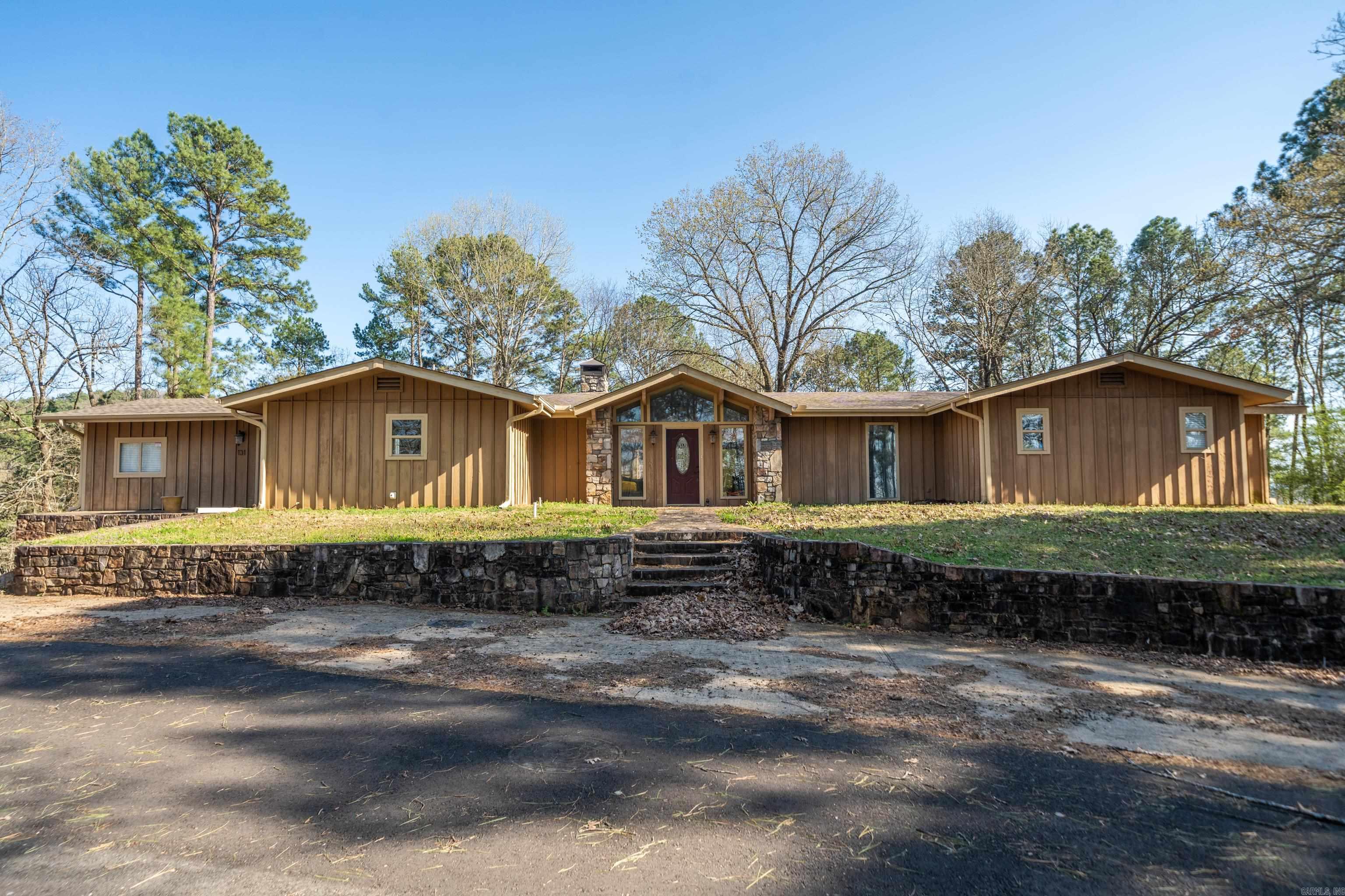 131  Dollie  Hot Springs, AR