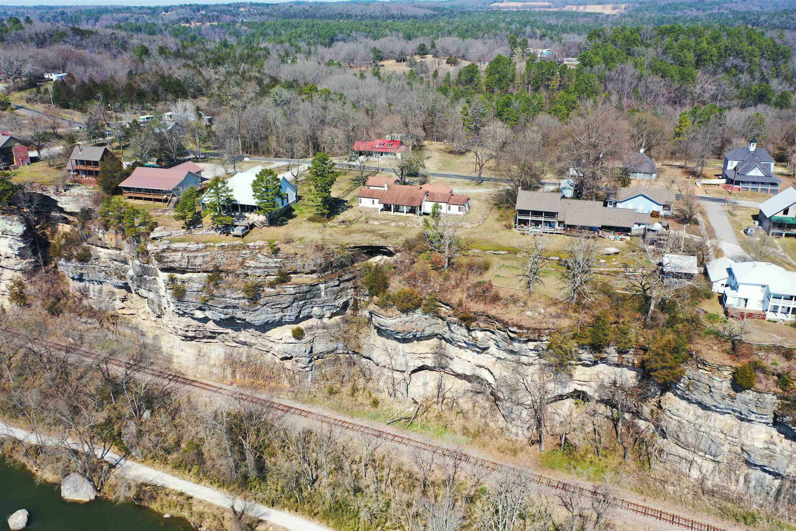 258  Chessman Ferry  Calico Rock, AR