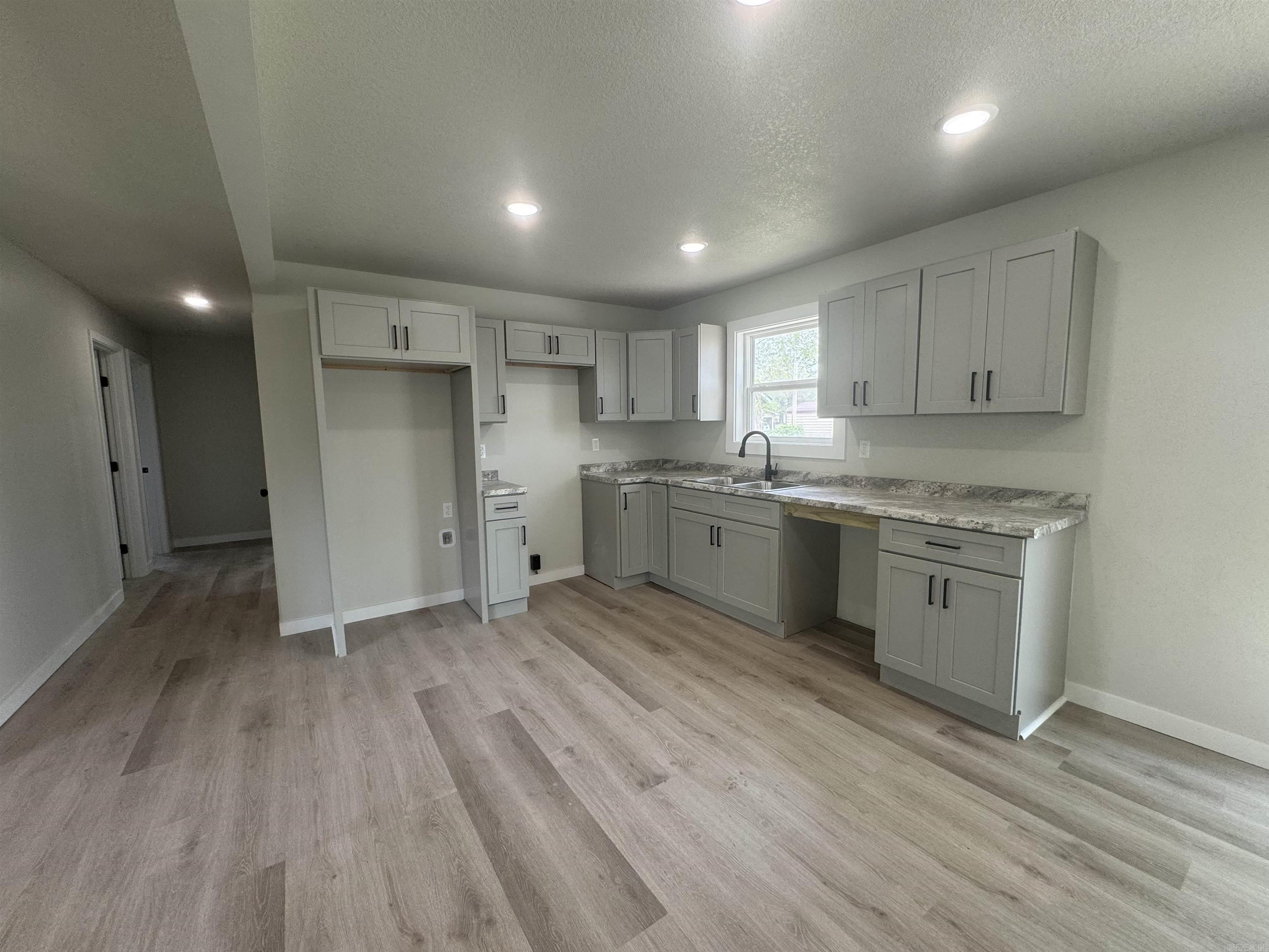 108  Arnold Rd  Corning, AR