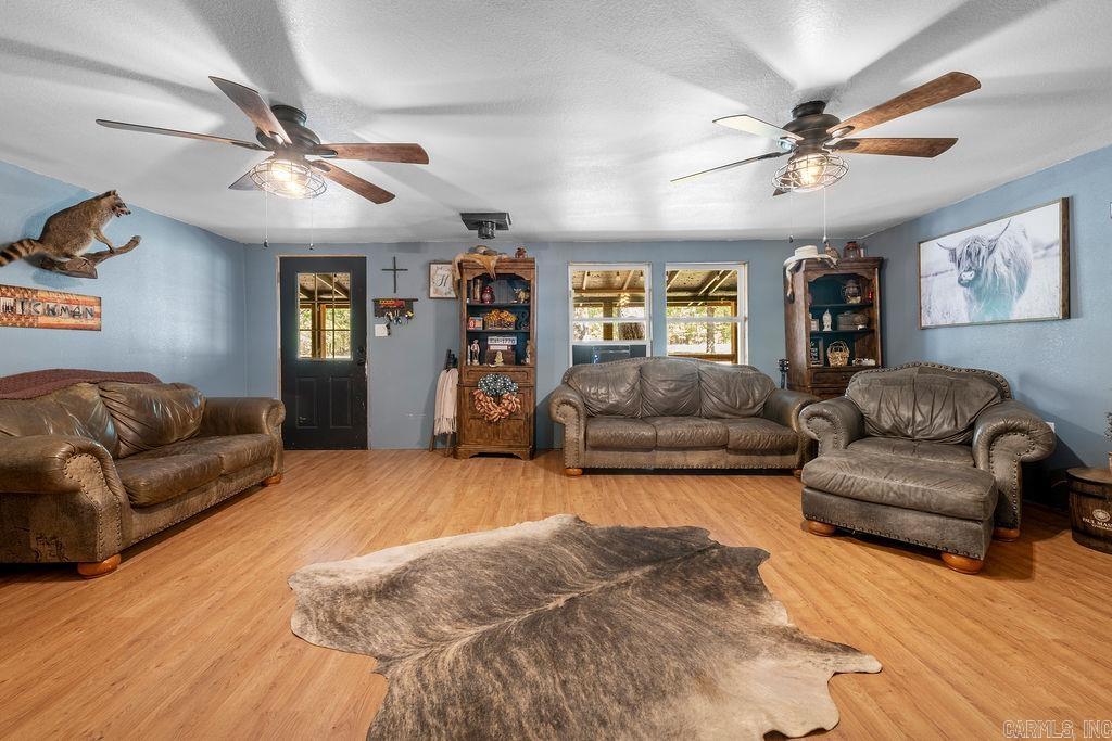 344  Rockwood Ln  Clinton, AR