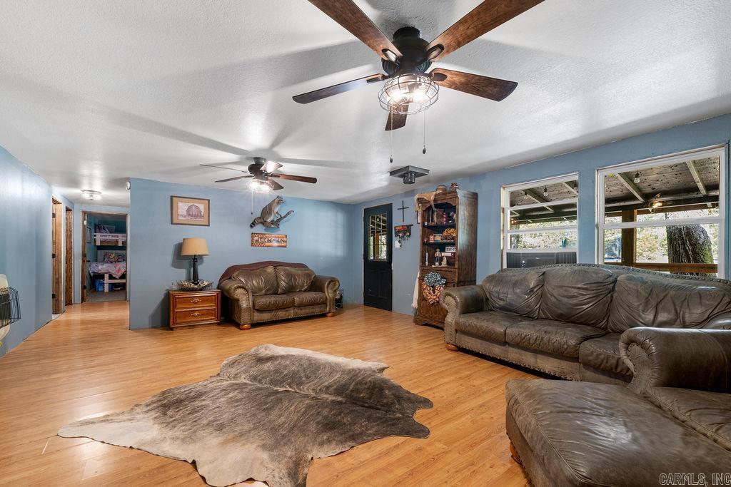 344  Rockwood Ln  Clinton, AR