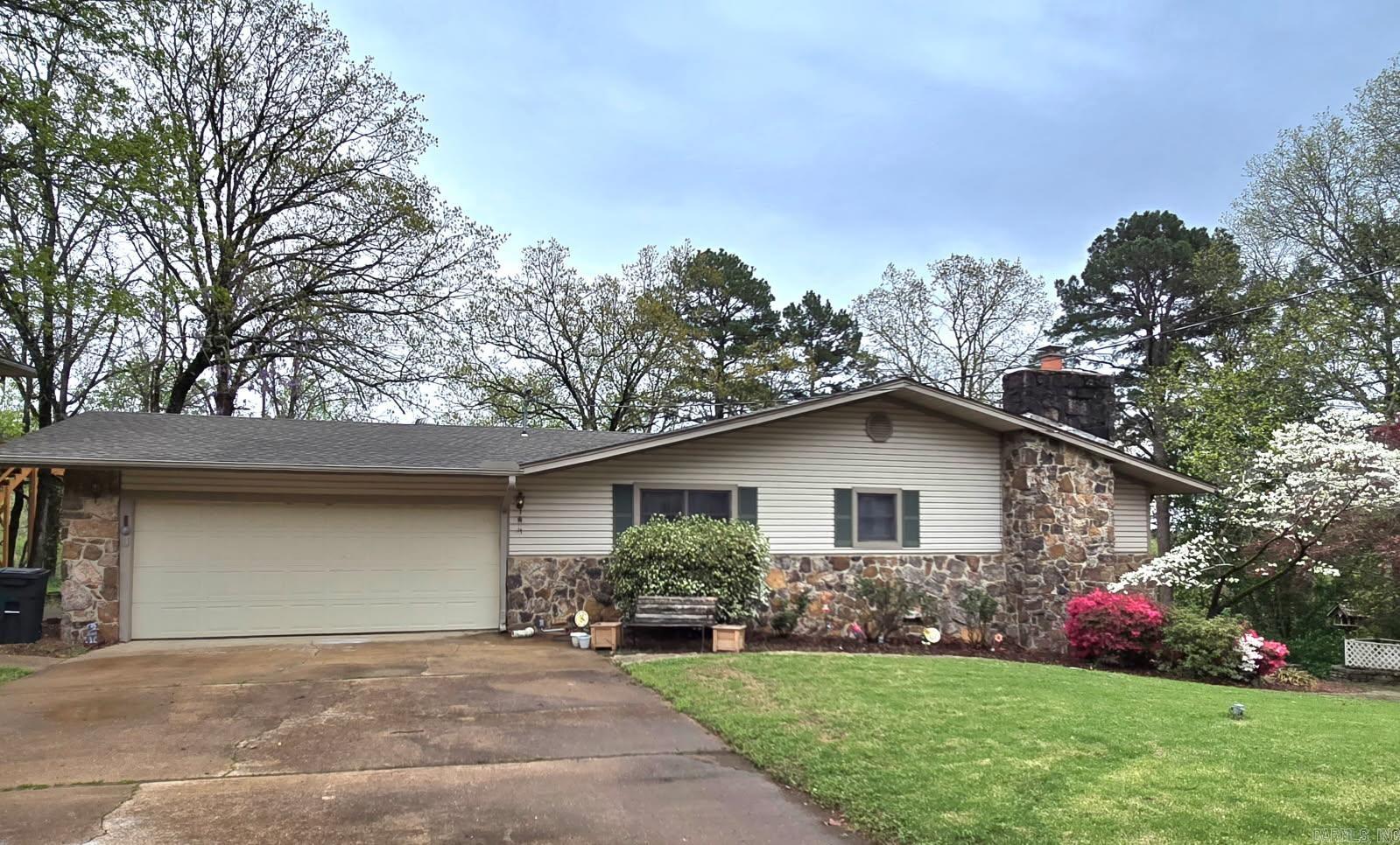 180  Pine Knot  Fairfield Bay, AR
