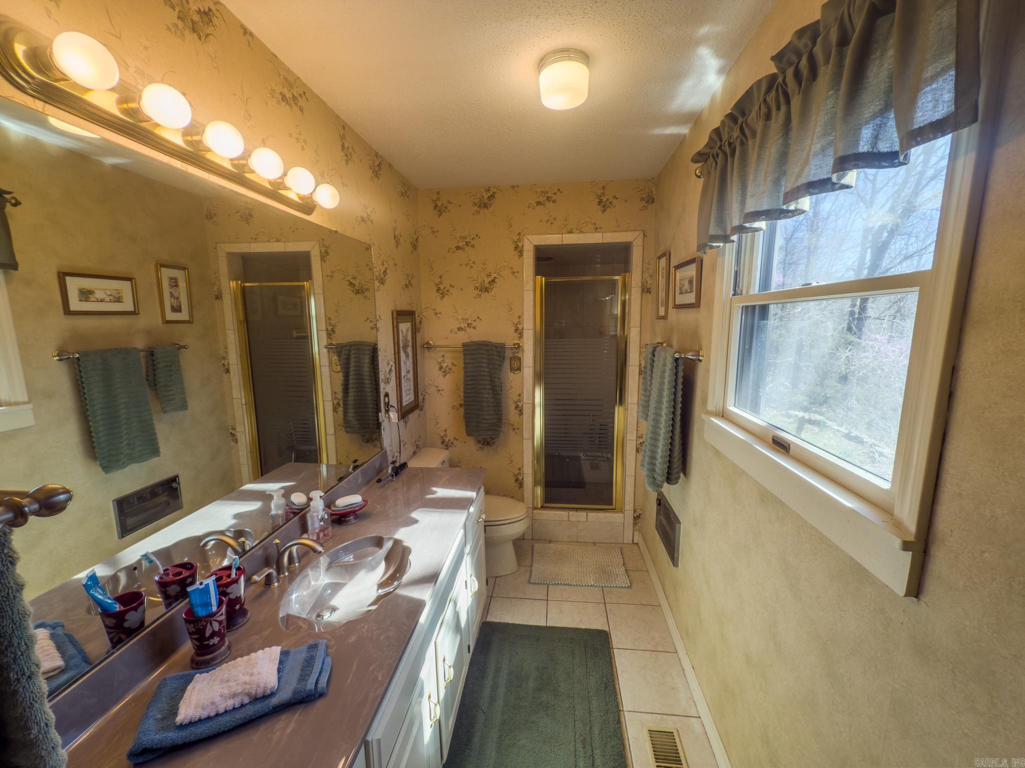 180  Pine Knot  Fairfield Bay, AR