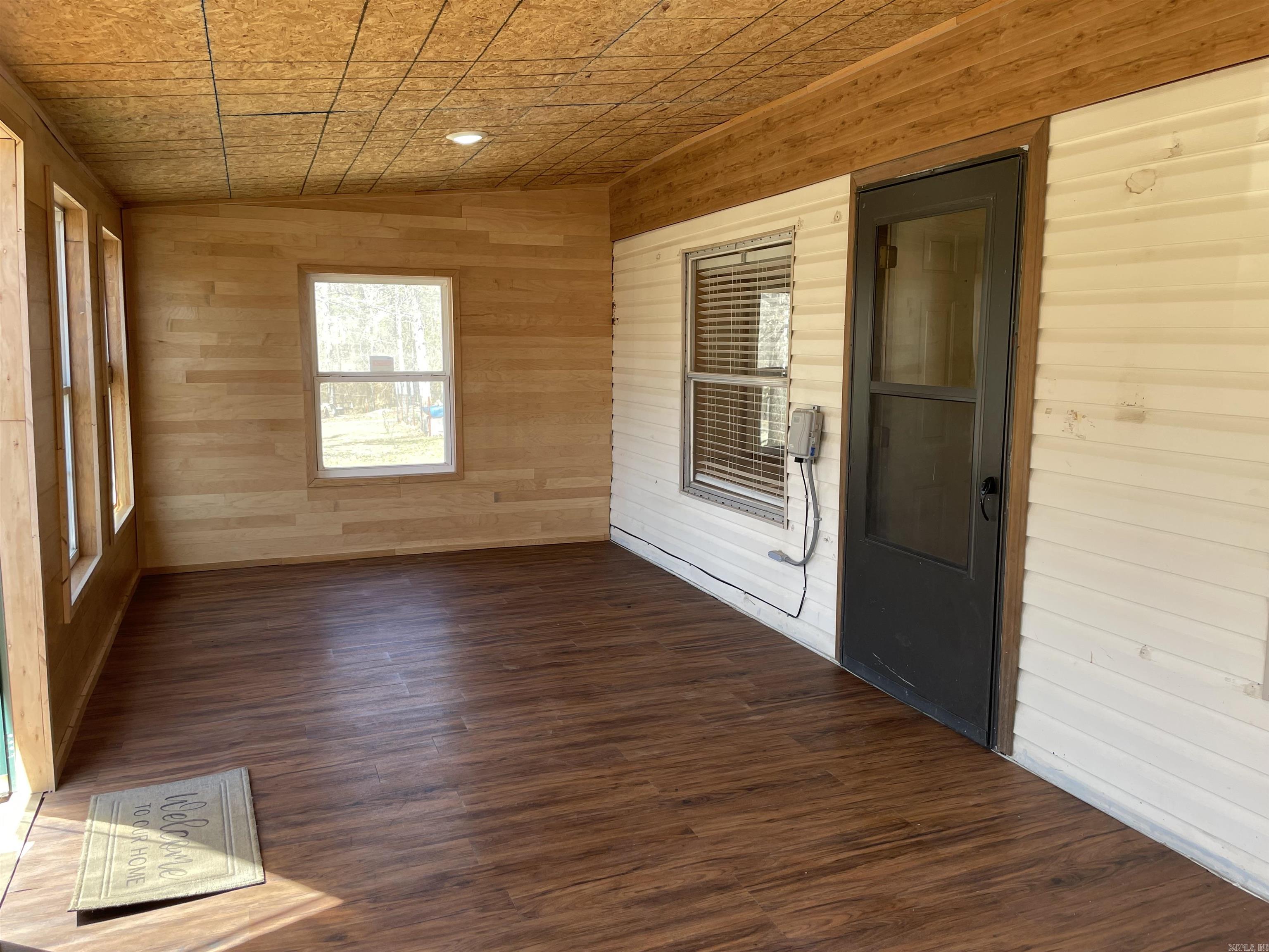1770 Old Hickory Road Shirley, AR 72153
