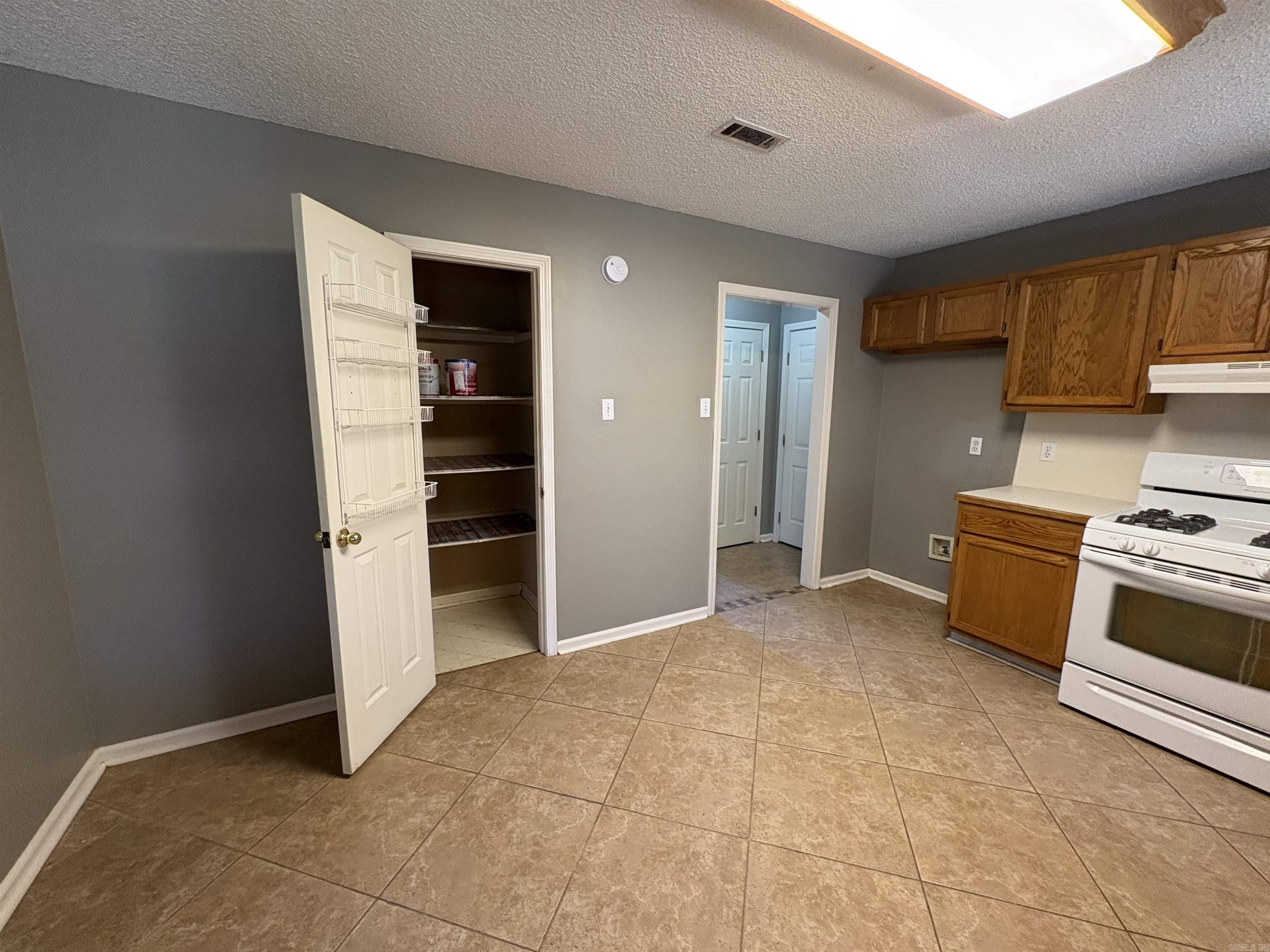 1706 Eagle Point Way Benton, AR 72015