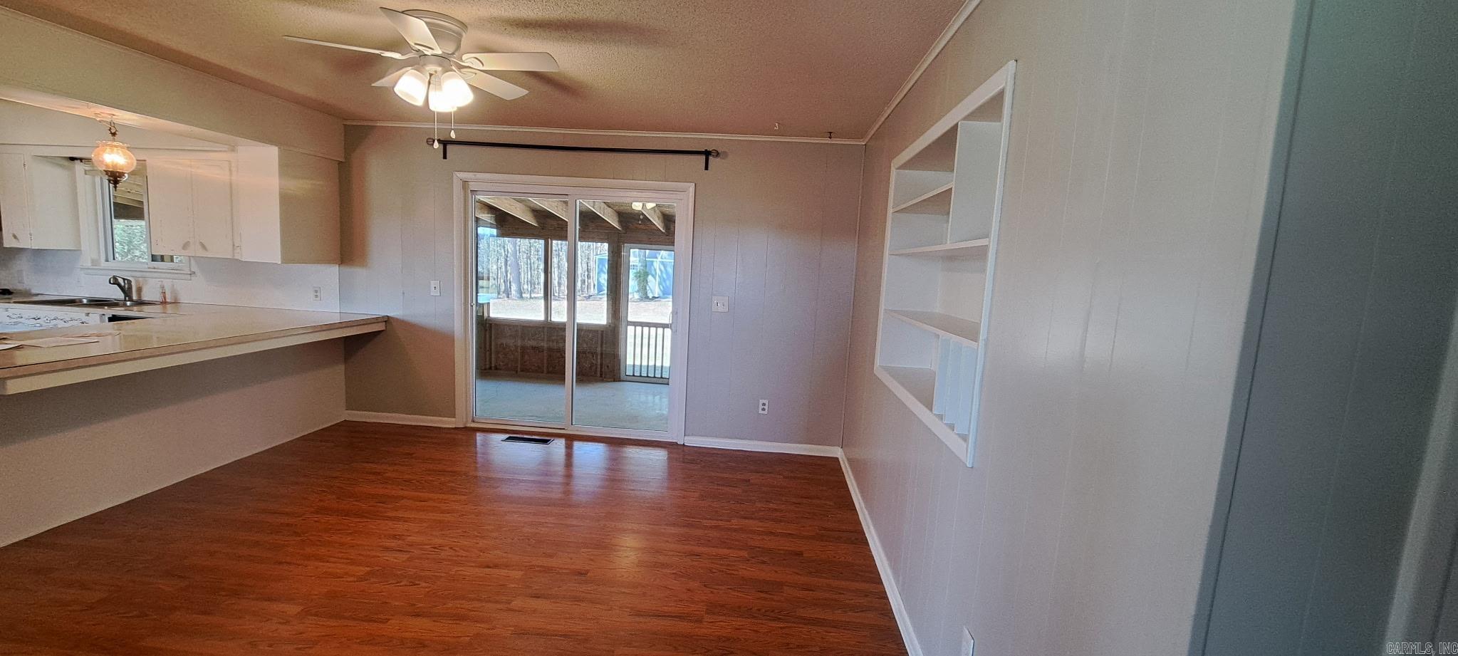 352  Hwy 9 W  Clinton, AR