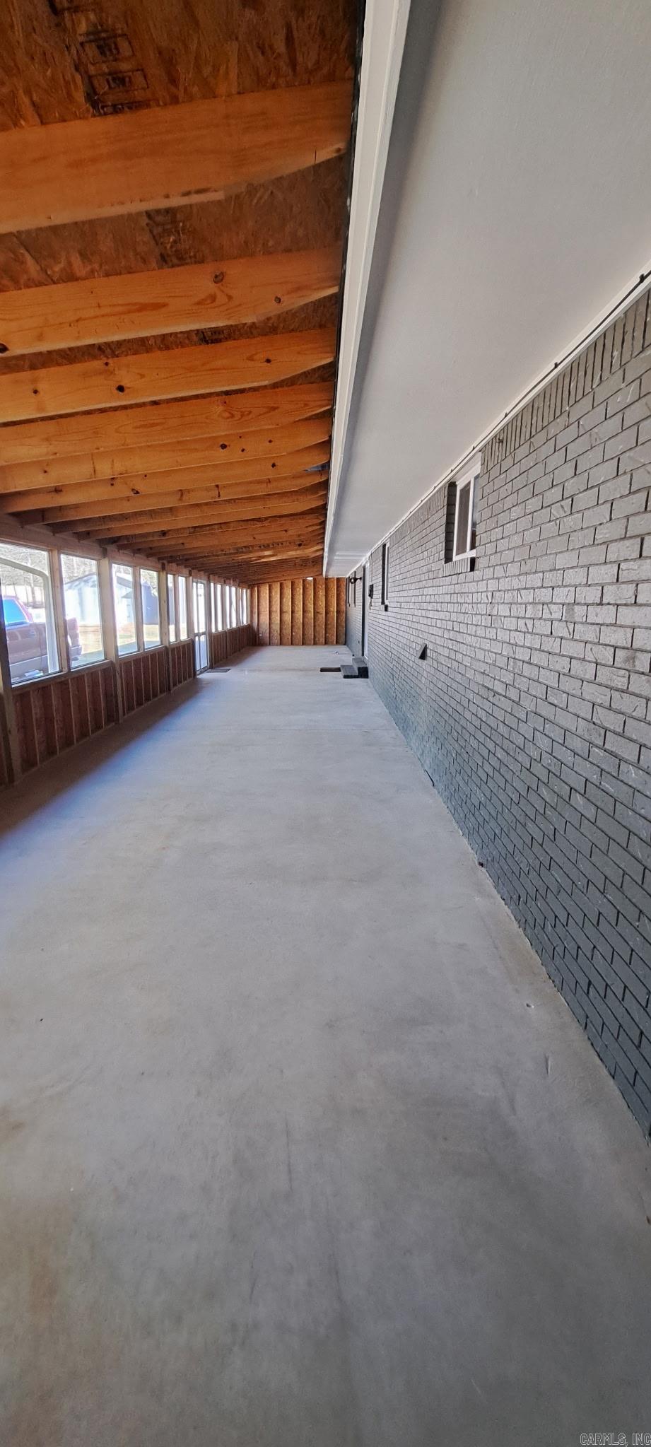 352  Hwy 9 W  Clinton, AR