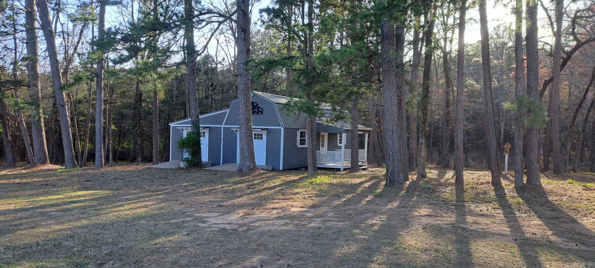 352  Hwy 9 W  Clinton, AR
