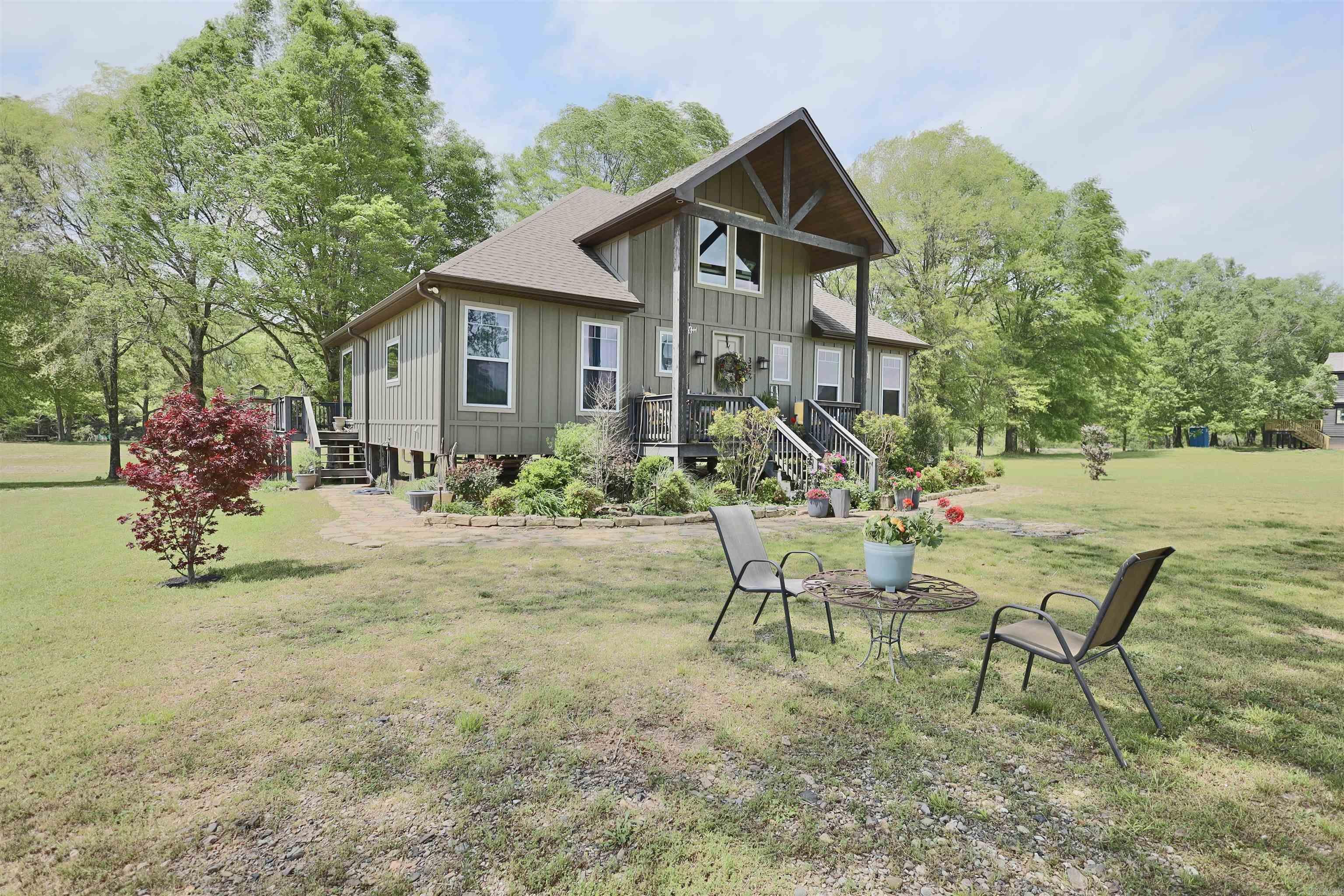 352  Rocky River  Glenwood, AR