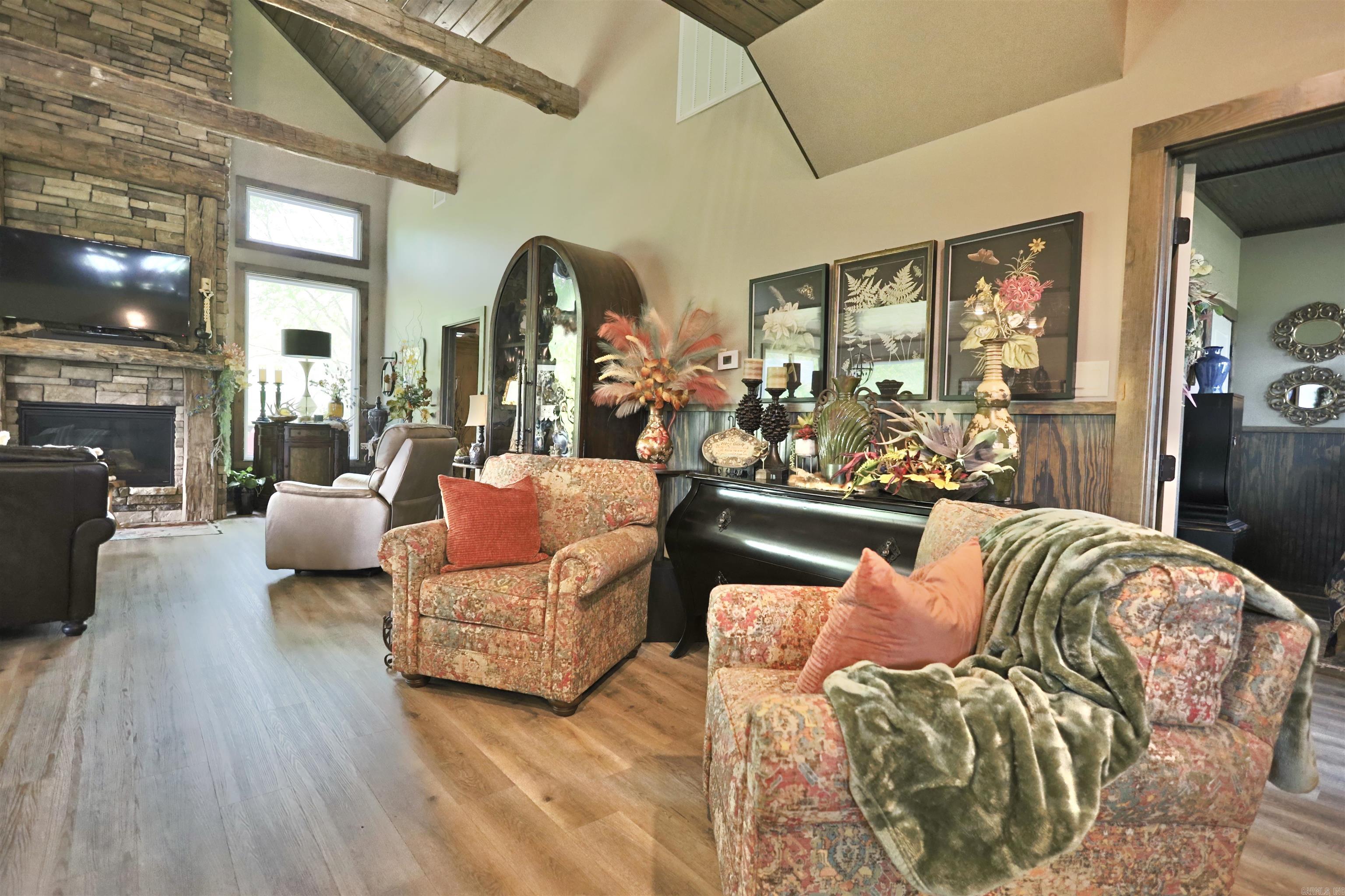 352  Rocky River  Glenwood, AR