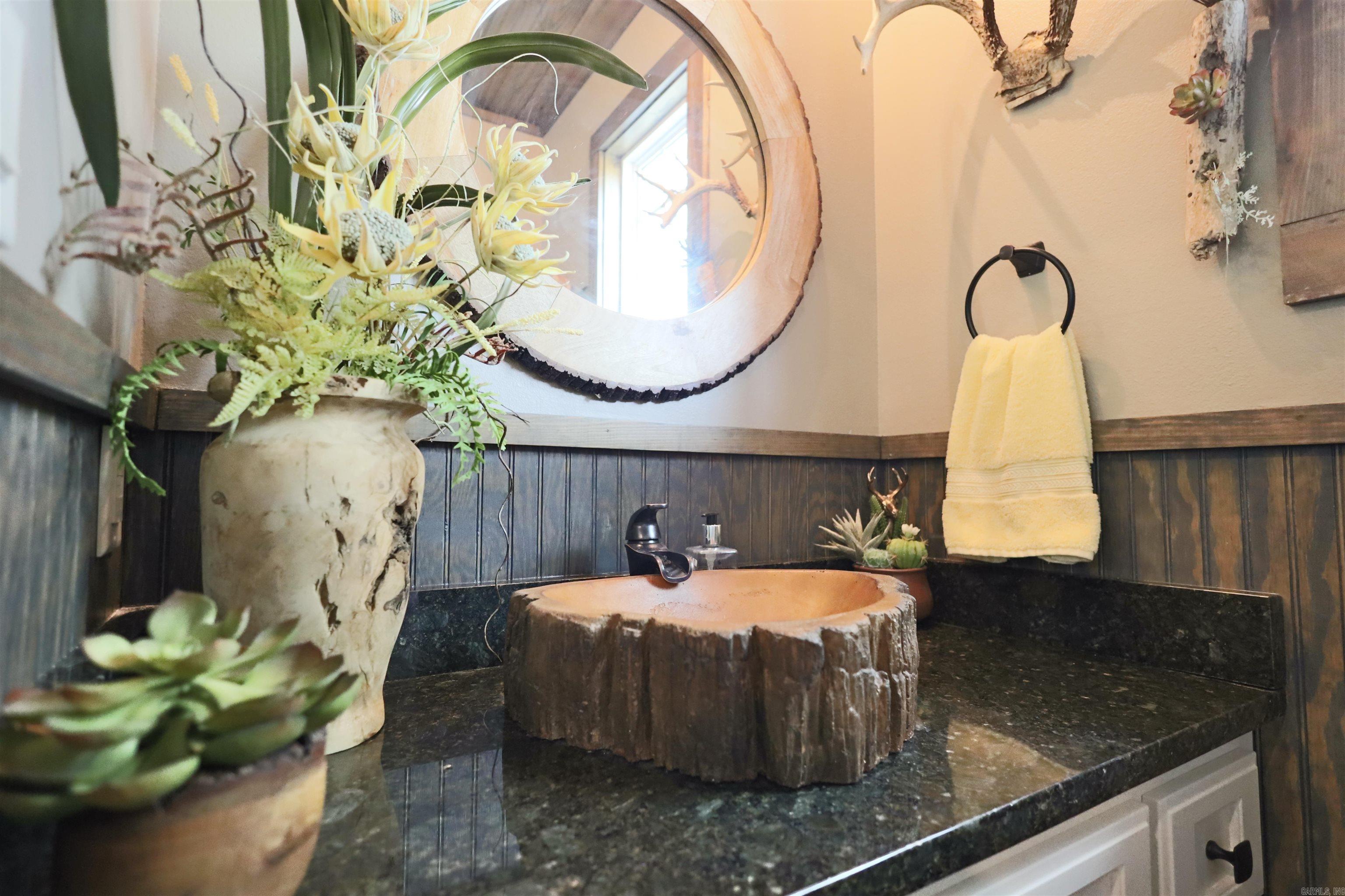 352  Rocky River  Glenwood, AR