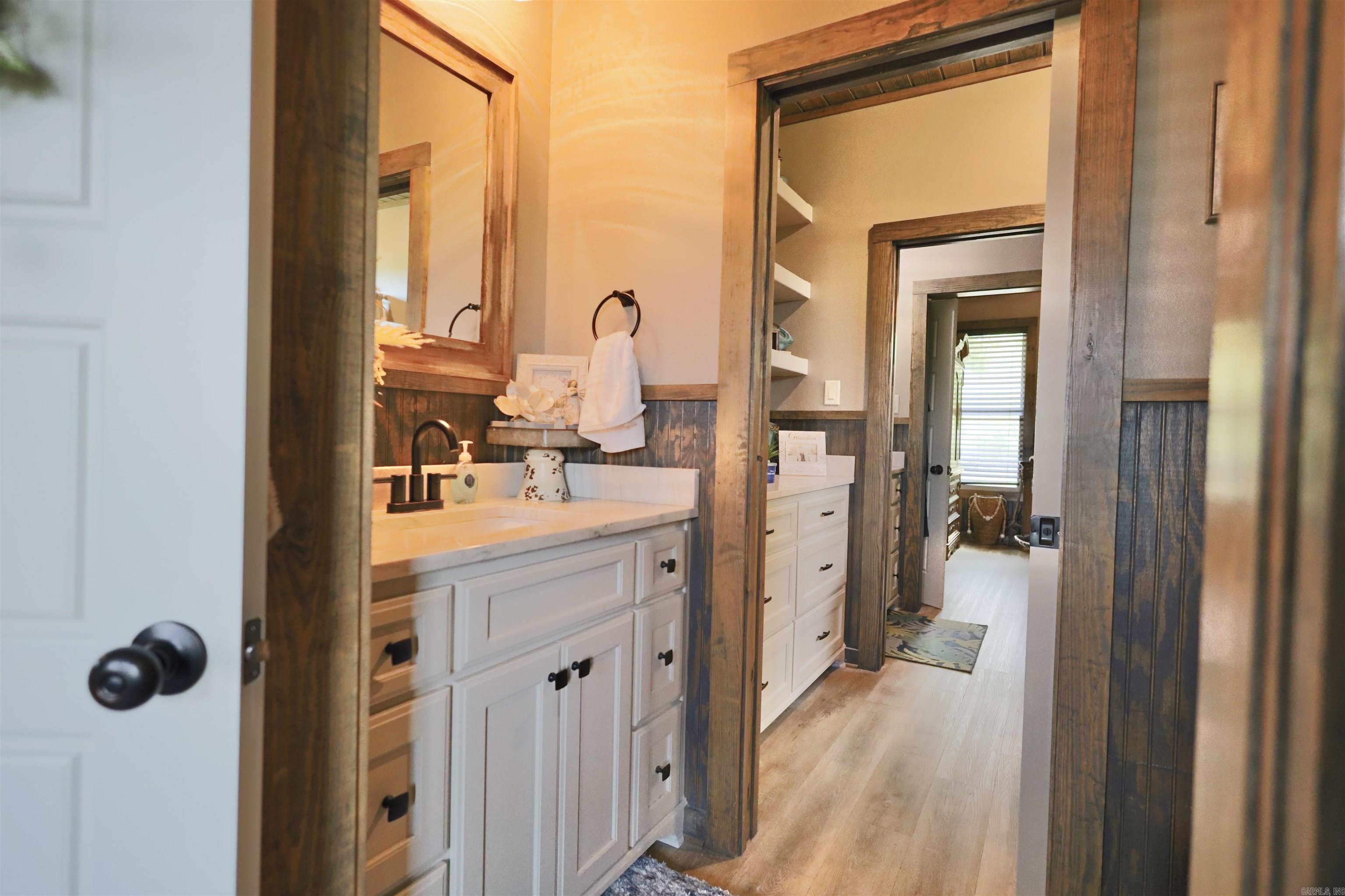 352  Rocky River  Glenwood, AR