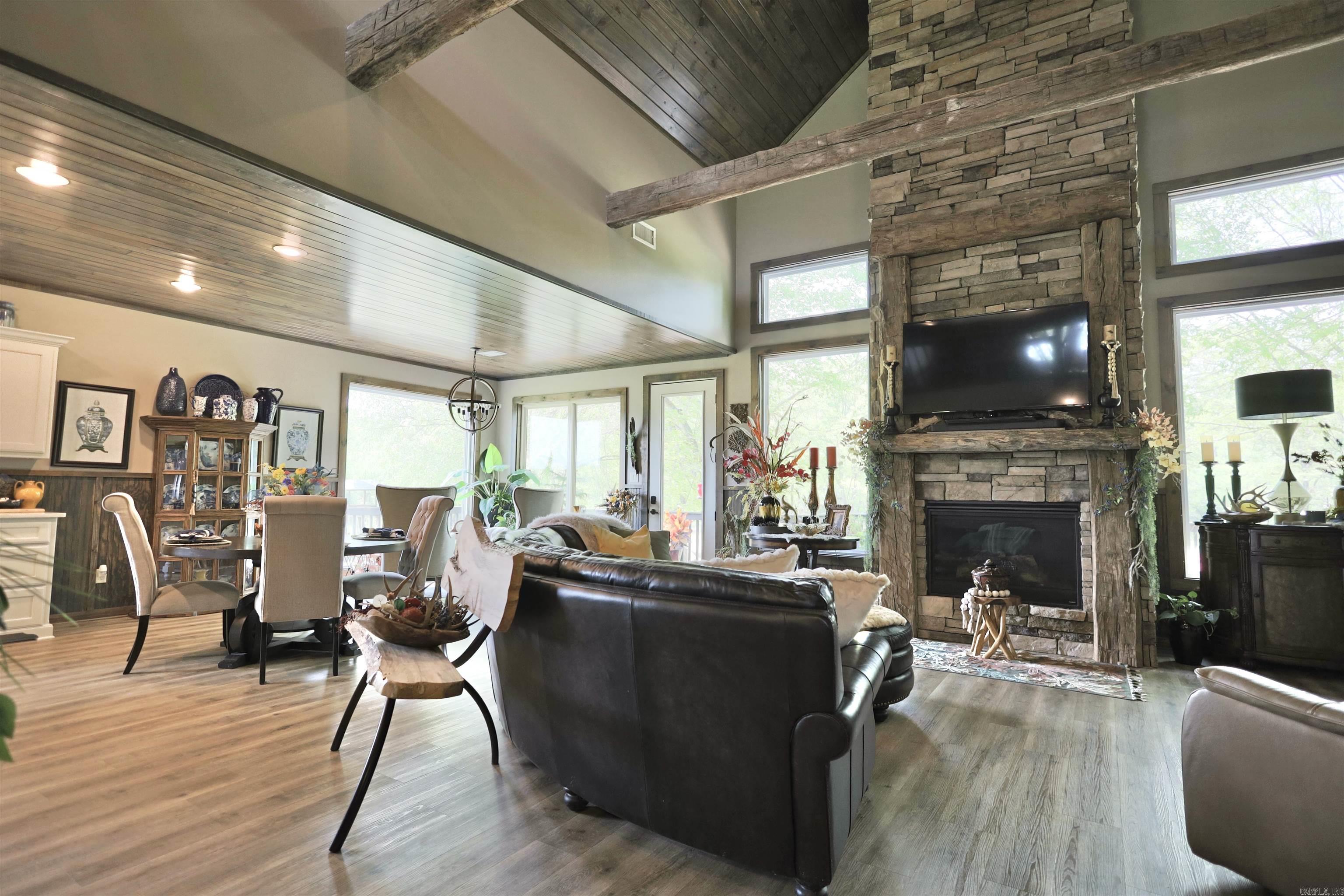 352  Rocky River  Glenwood, AR