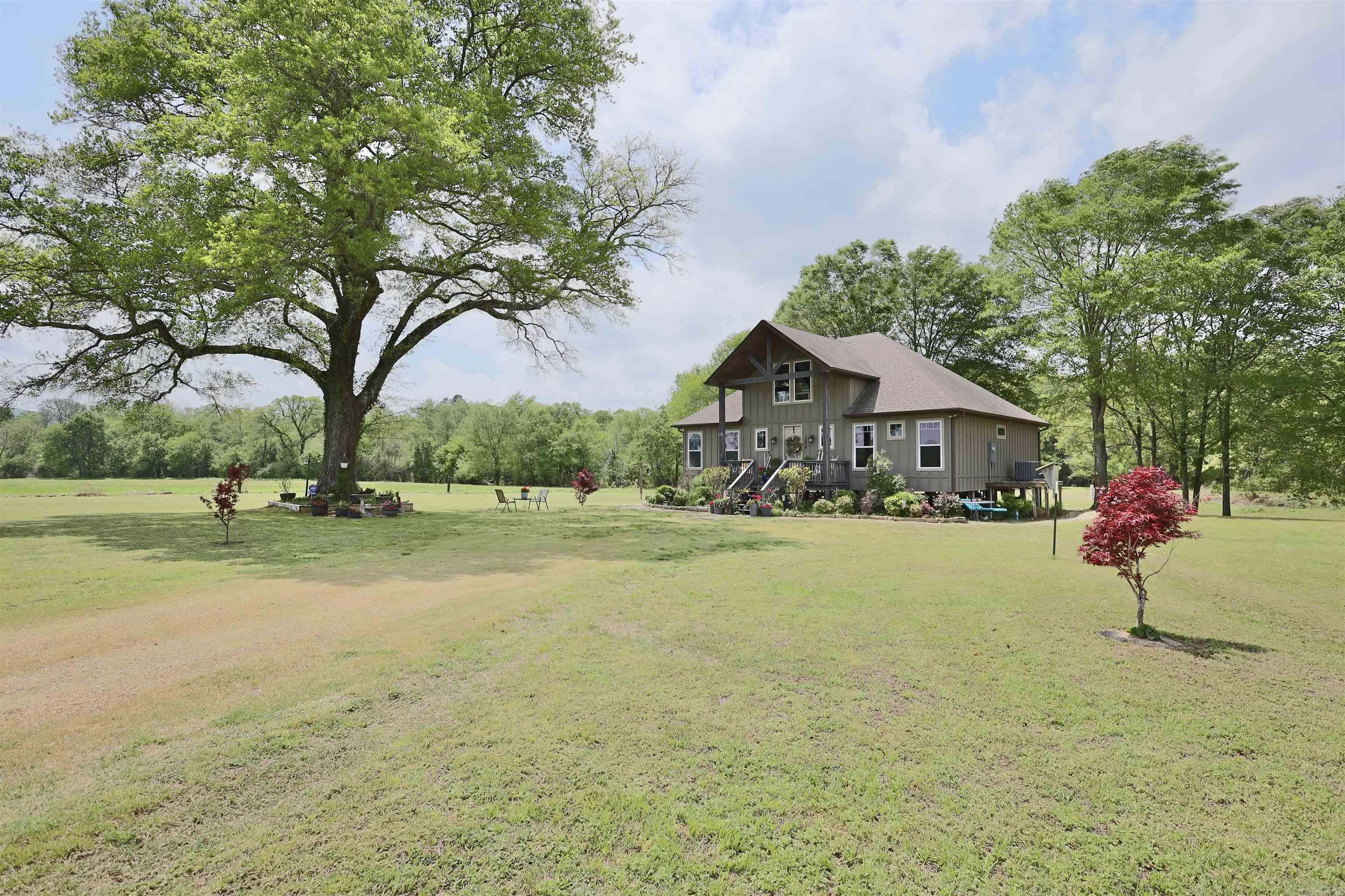 352  Rocky River  Glenwood, AR