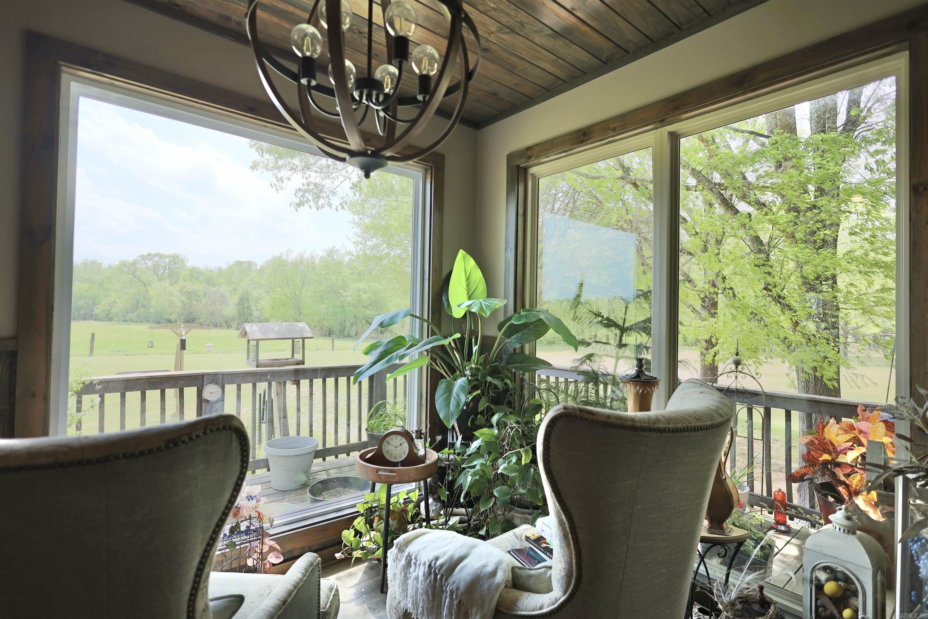 352  Rocky River  Glenwood, AR