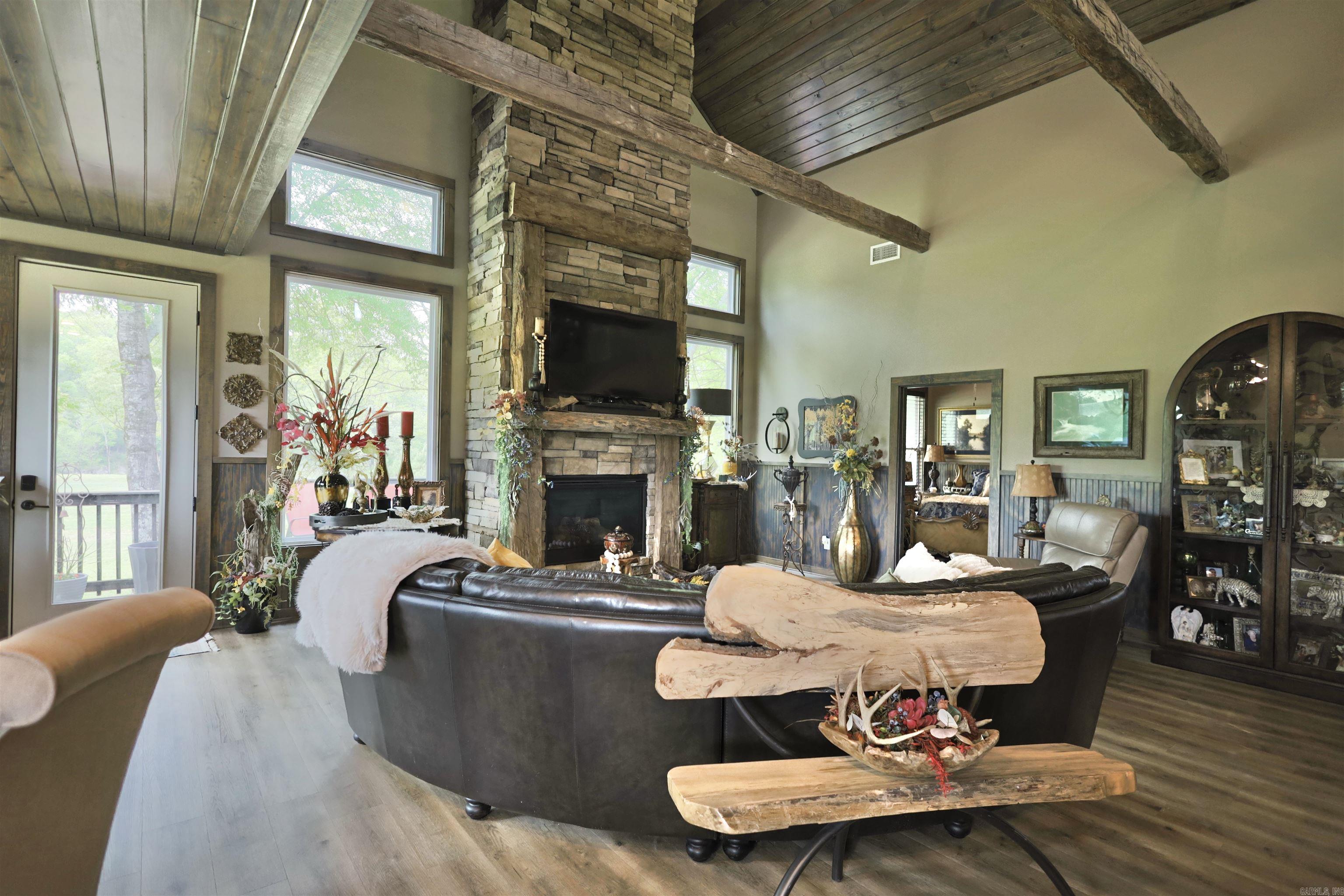 352  Rocky River  Glenwood, AR