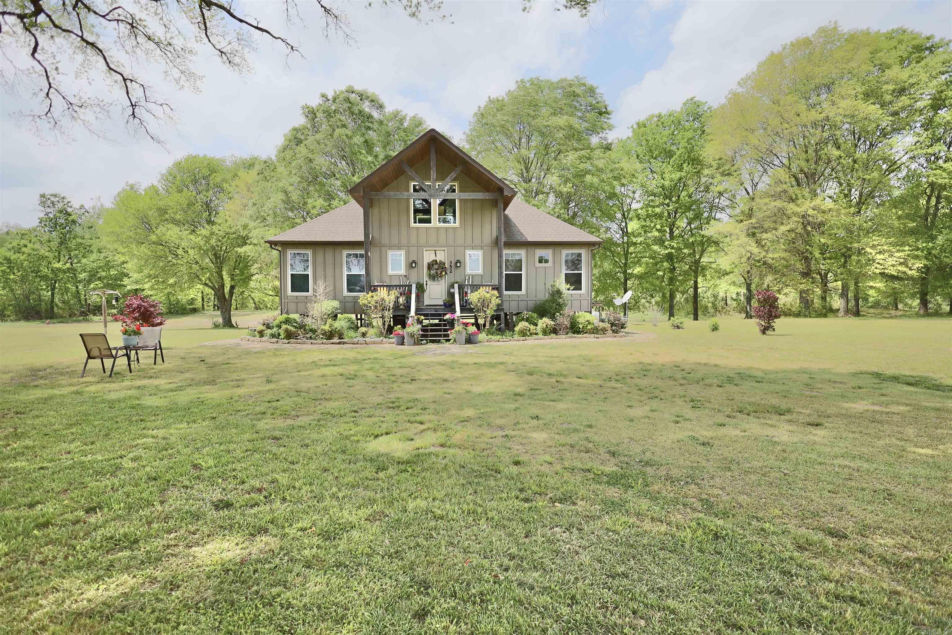 352  Rocky River  Glenwood, AR