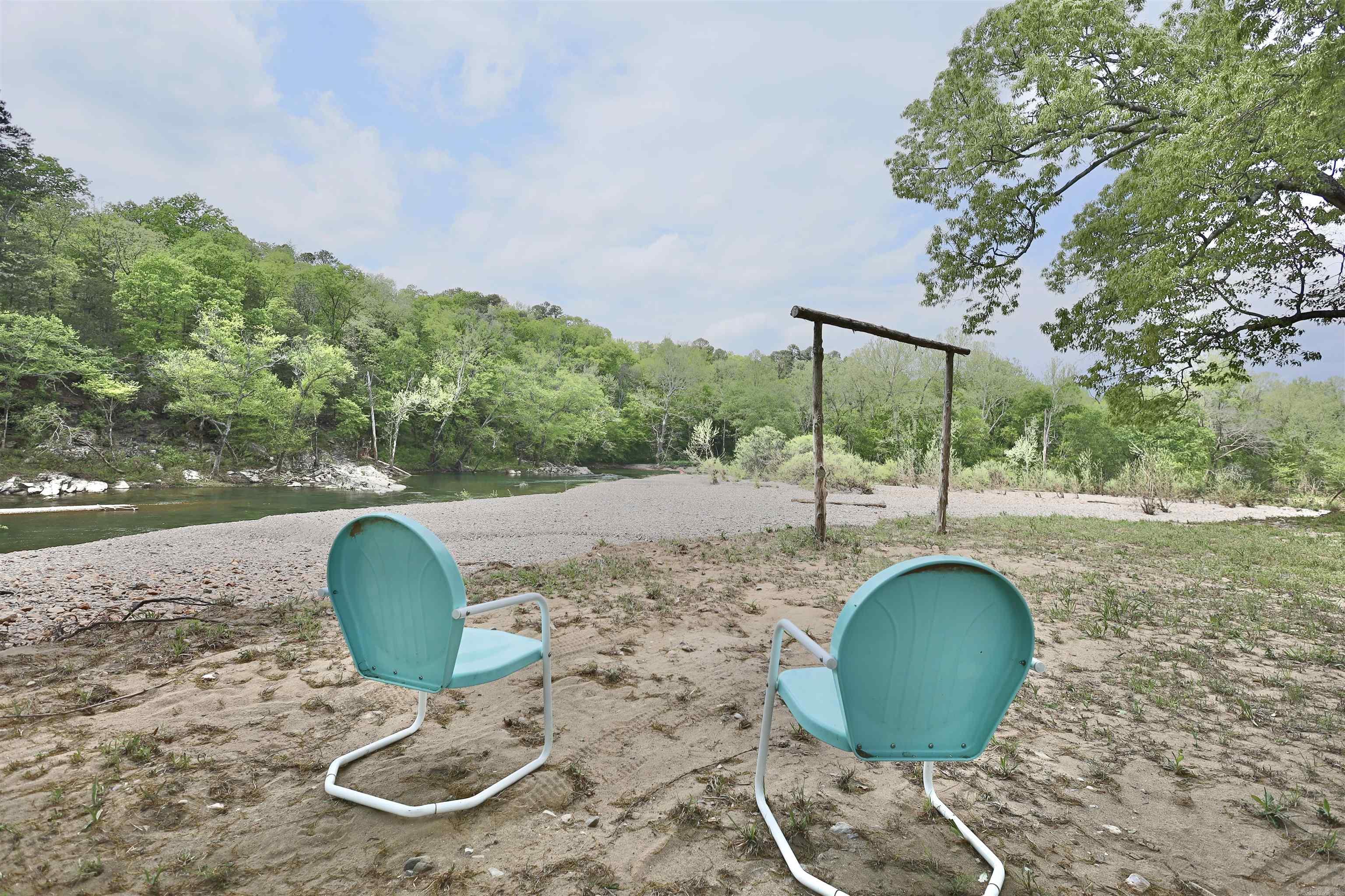 352  Rocky River  Glenwood, AR
