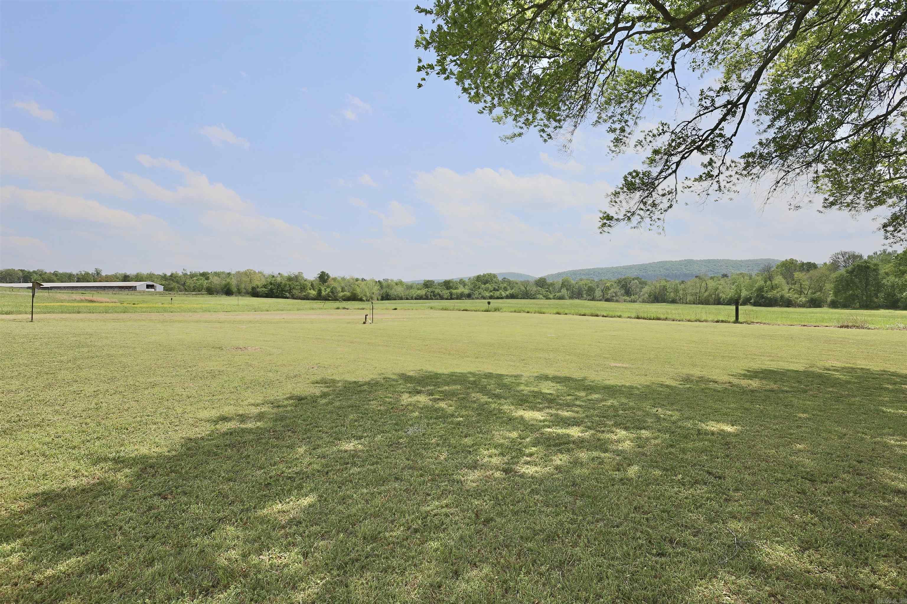 352  Rocky River  Glenwood, AR