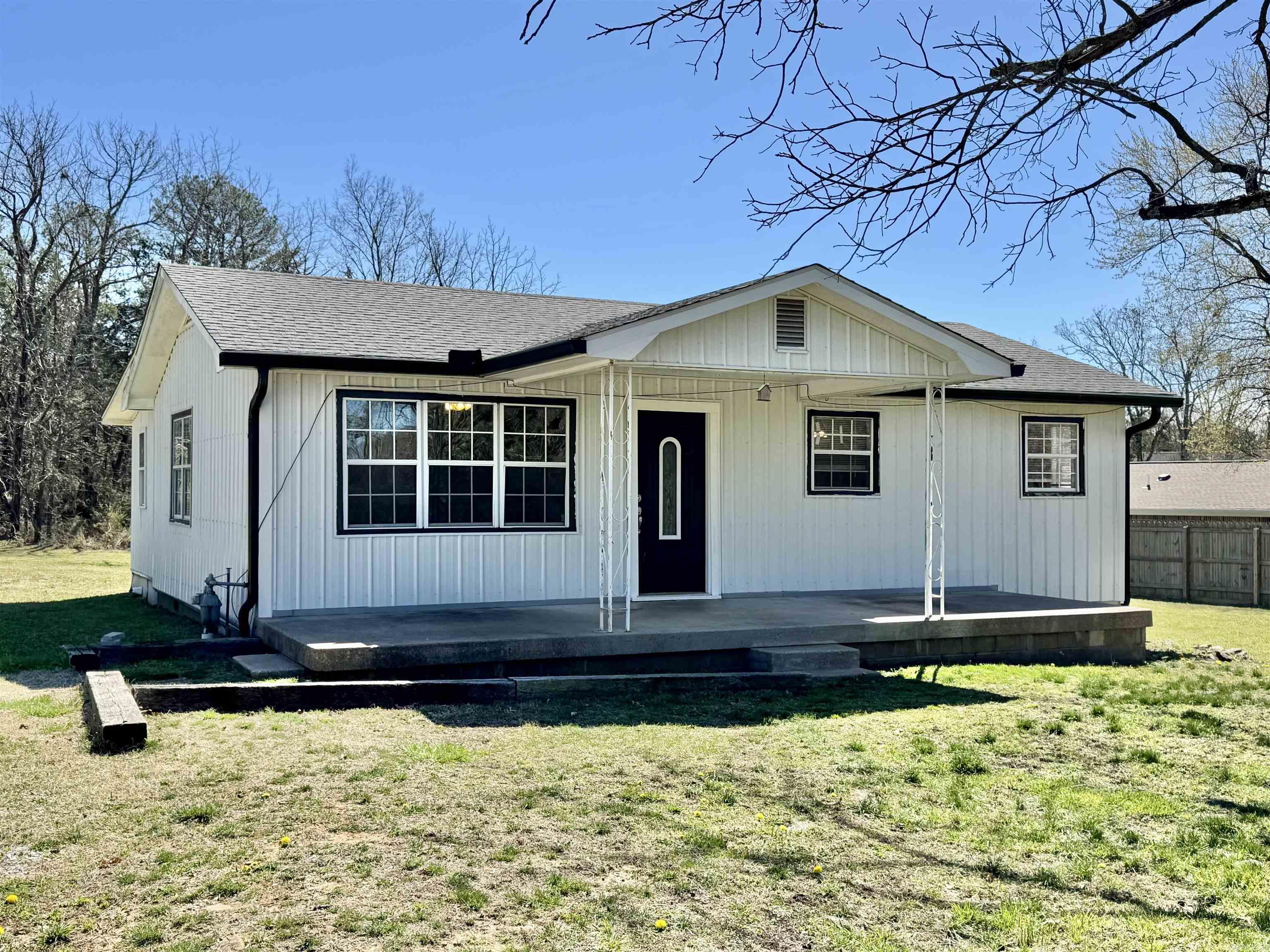 314  S Bayou Dr.  Mountain View, AR