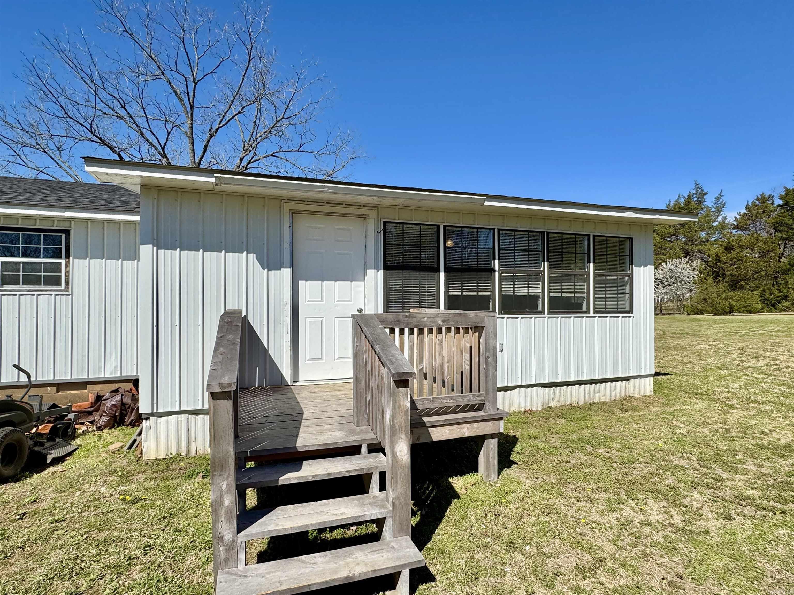 314  S Bayou Dr.  Mountain View, AR
